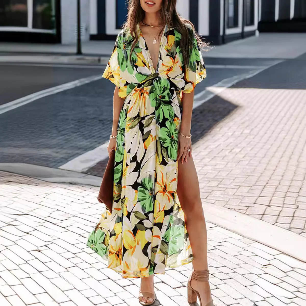 Damen Maxikleid mit floralem Wickeldesign und tiefem V-Ausschnitt R&B - Image 2