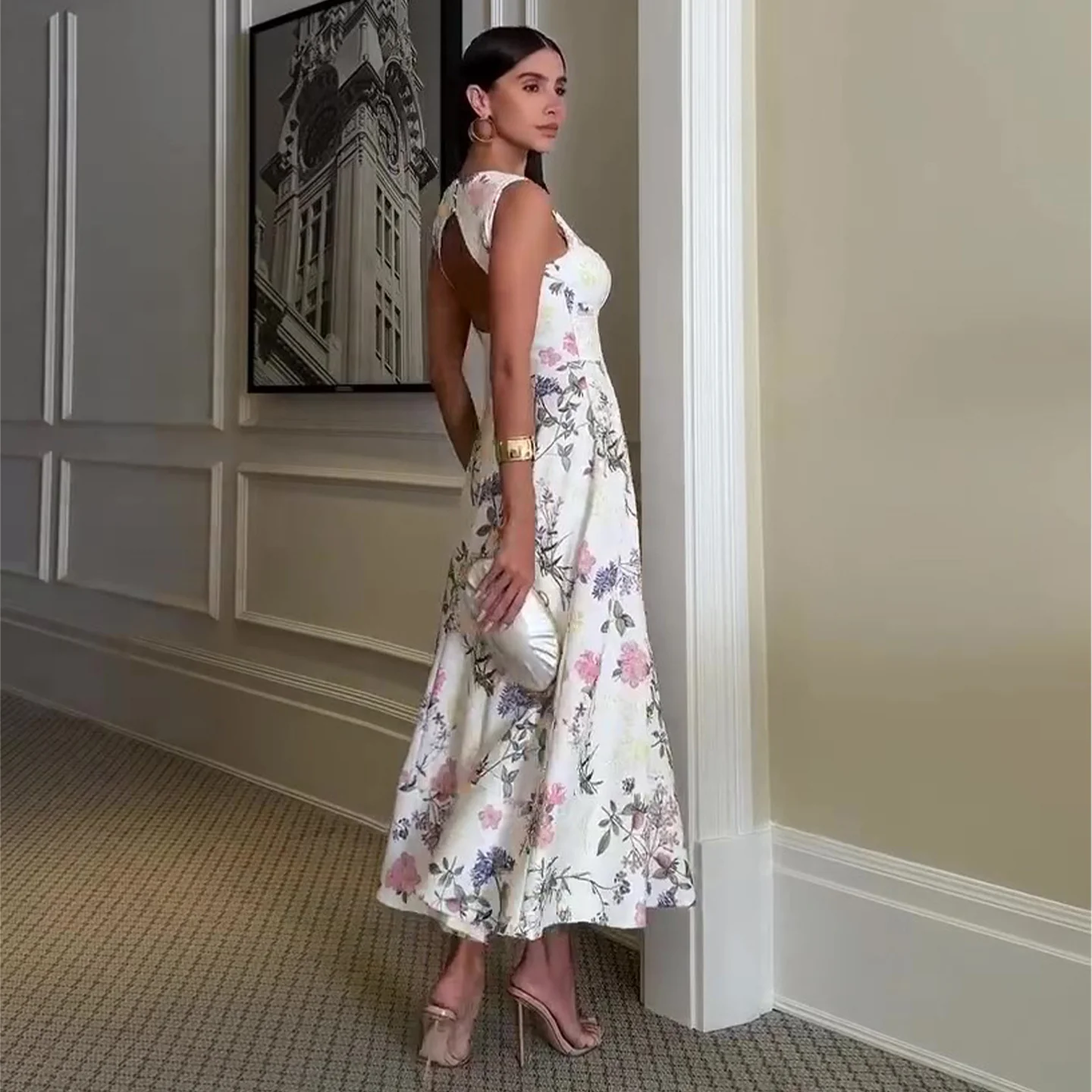 Damen Maxikleid mit quadratischem Ausschnitt und zartem Blumenmuster R&B - Image 2