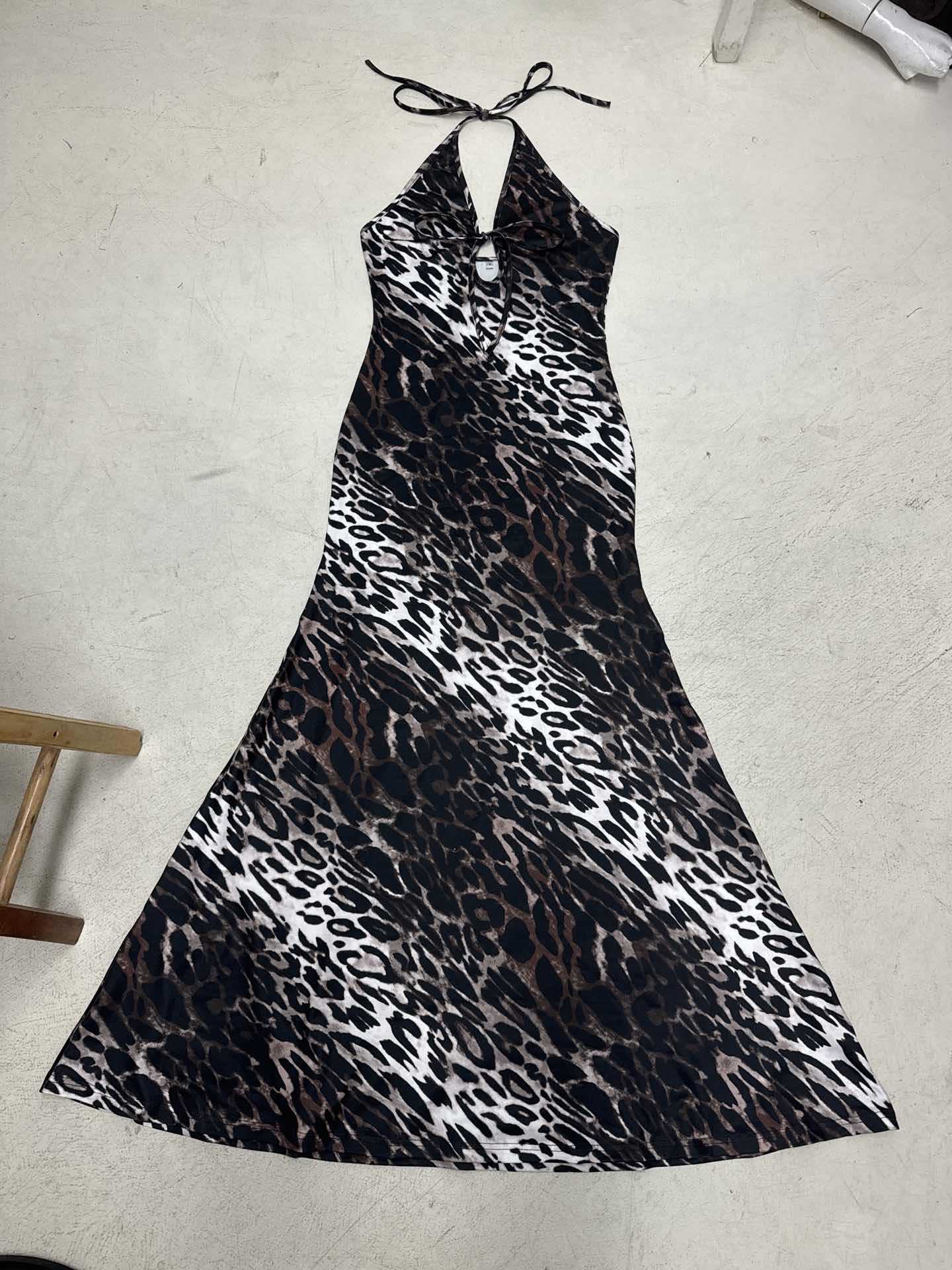 Damen Maxikleid mit tiefem V-Ausschnitt und aufregendem Leopardenmuster R&B - Image 7