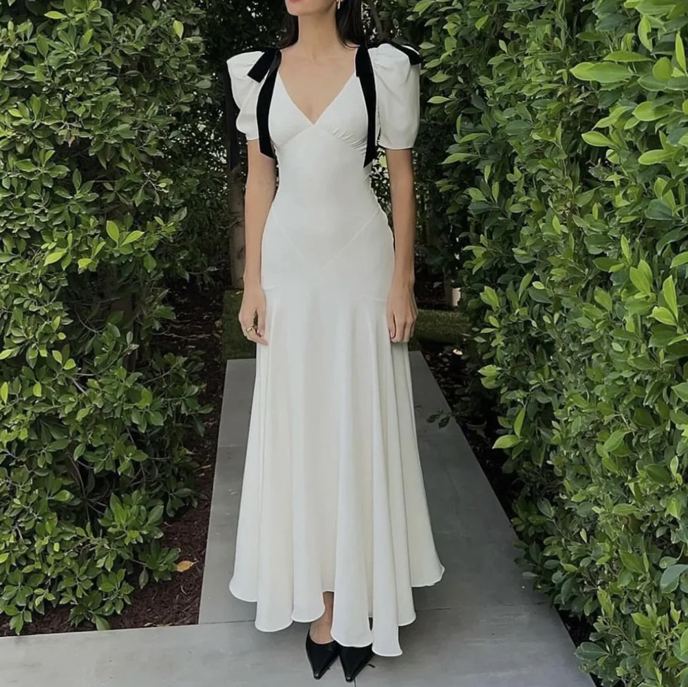 Damen Maxikleid mit voluminösen Puffärmeln und elegantem V-Ausschnitt R&B - Image 6