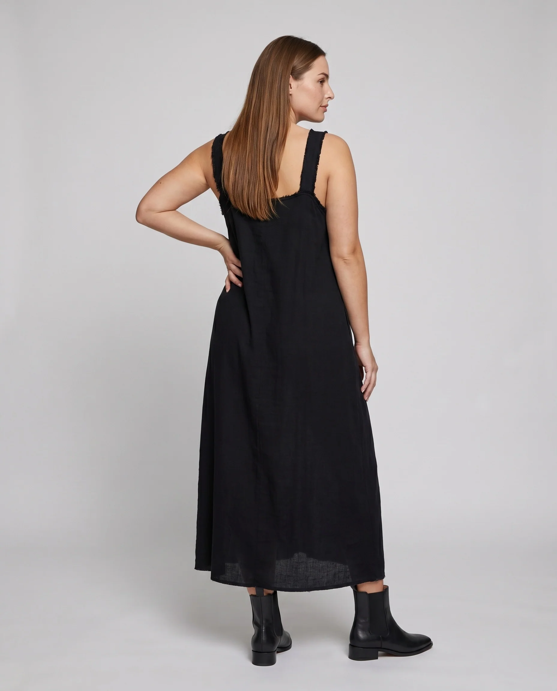 Damen Maxikleid mit zarten Trägern und luftiger Silhouette - Image 2