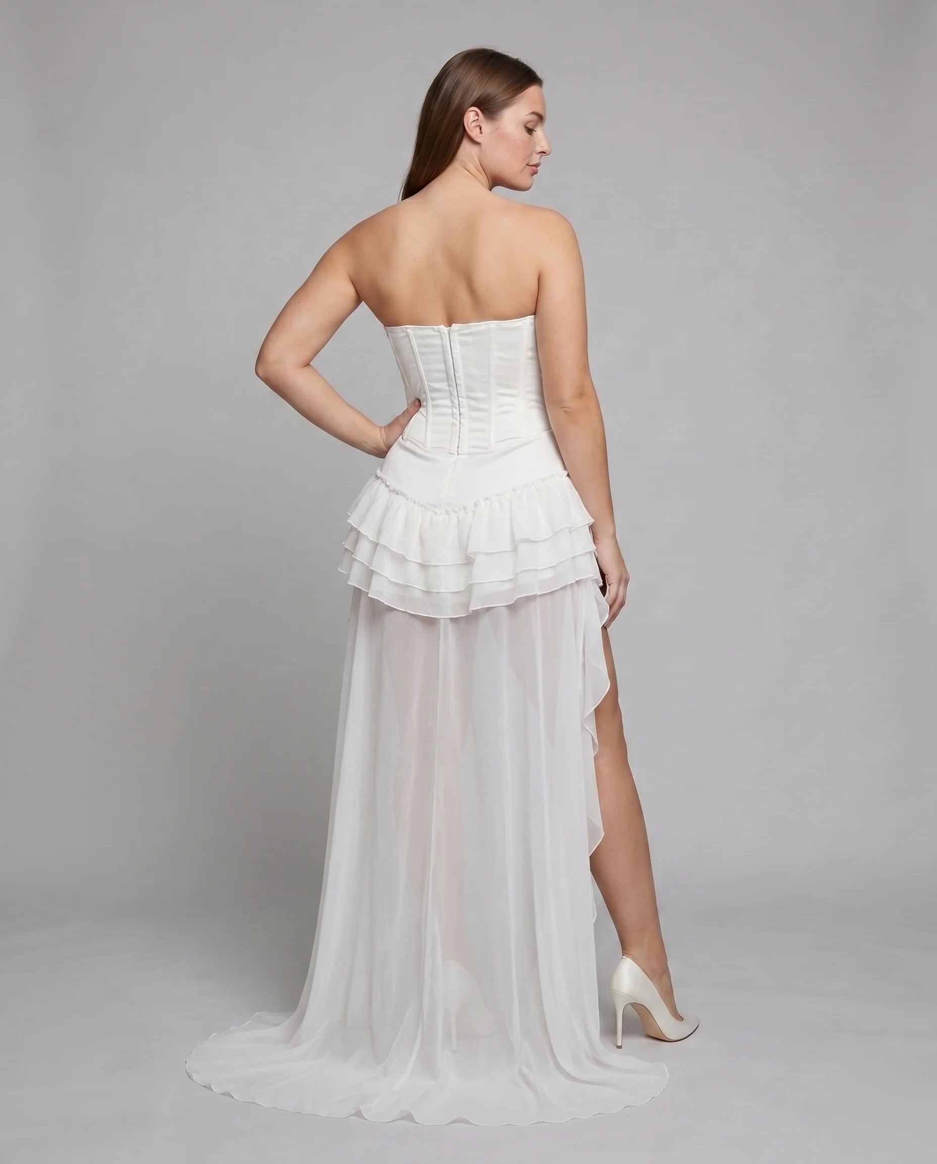 Damen_maximal längenes Kleid mit eleganten Rüschendetails und schimmernder Oberfläche R&B - Image 4