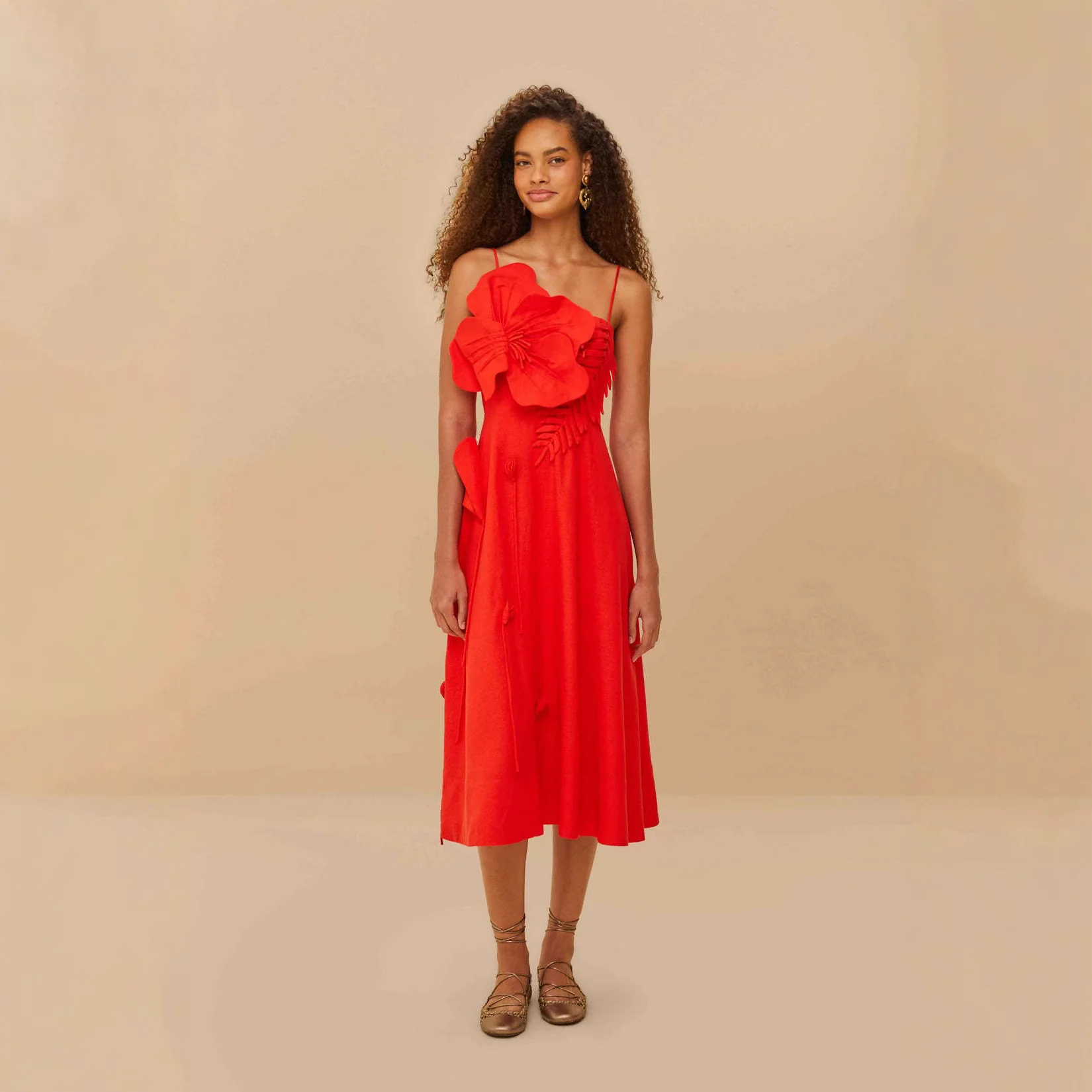 Damen Midi-Kleid mit kunstvollen Rüschendetails und verstellbaren Spaghettiträgern R&B