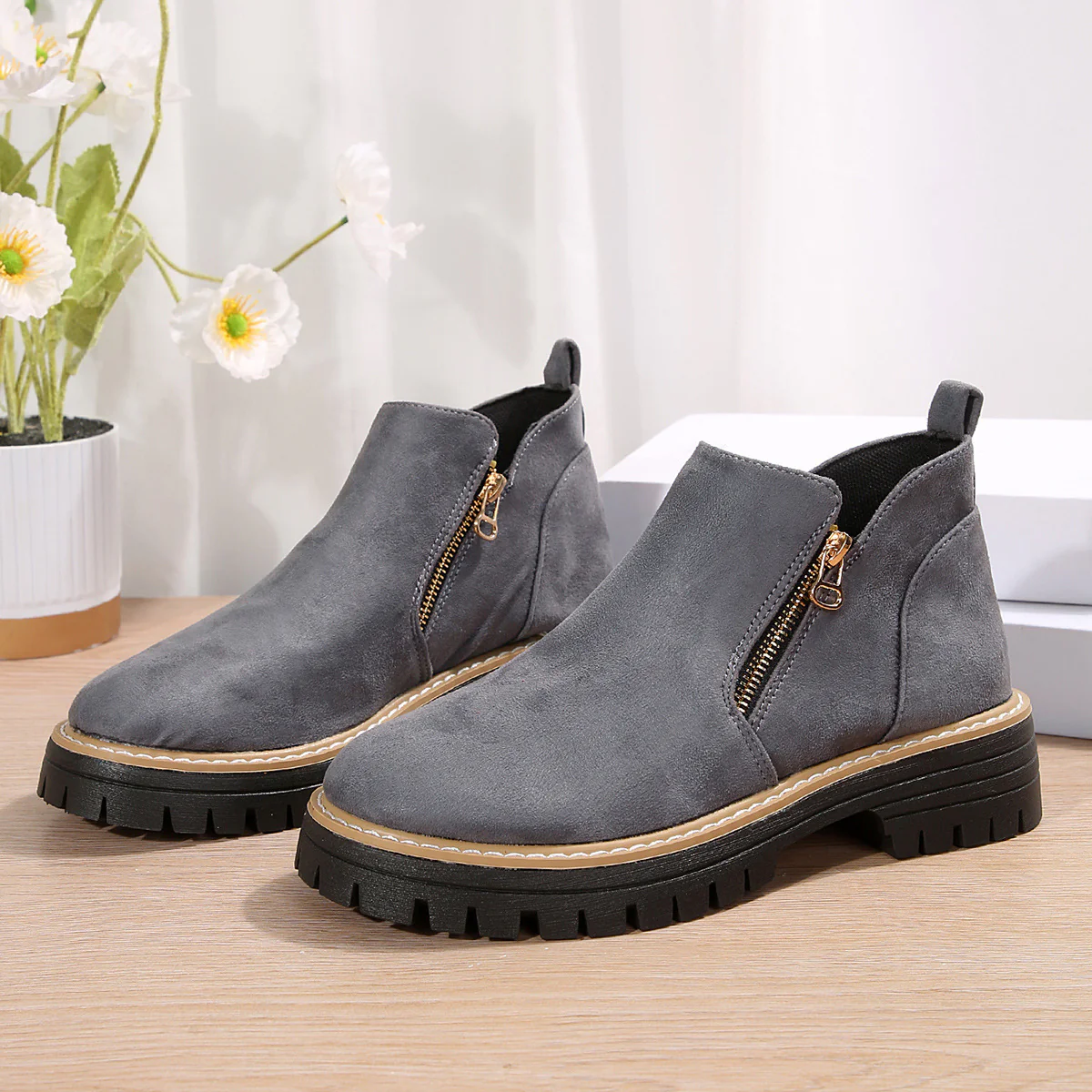 Damen moderne Ankle Boots mit praktischem Reißverschluss und rutschfester Sohle R&B - Image 6