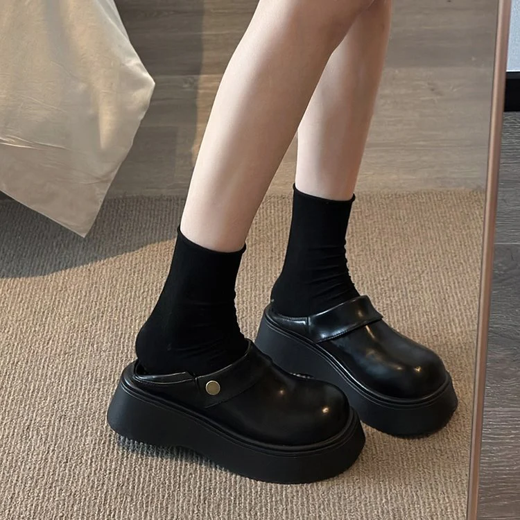 Damen modische Clogs mit stabilem Plateau und praktischen Riemen R&B