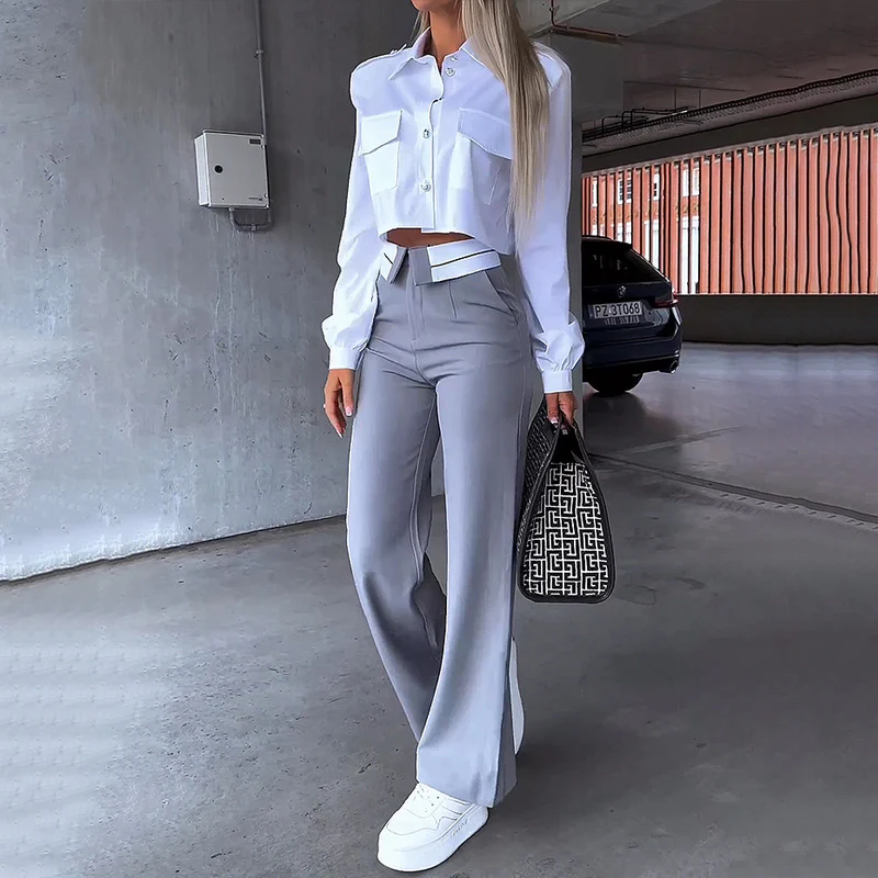 Damen Modische Crop-Hemdjacke mit stylischen Taschen und eleganter Passform R&B - Image 2