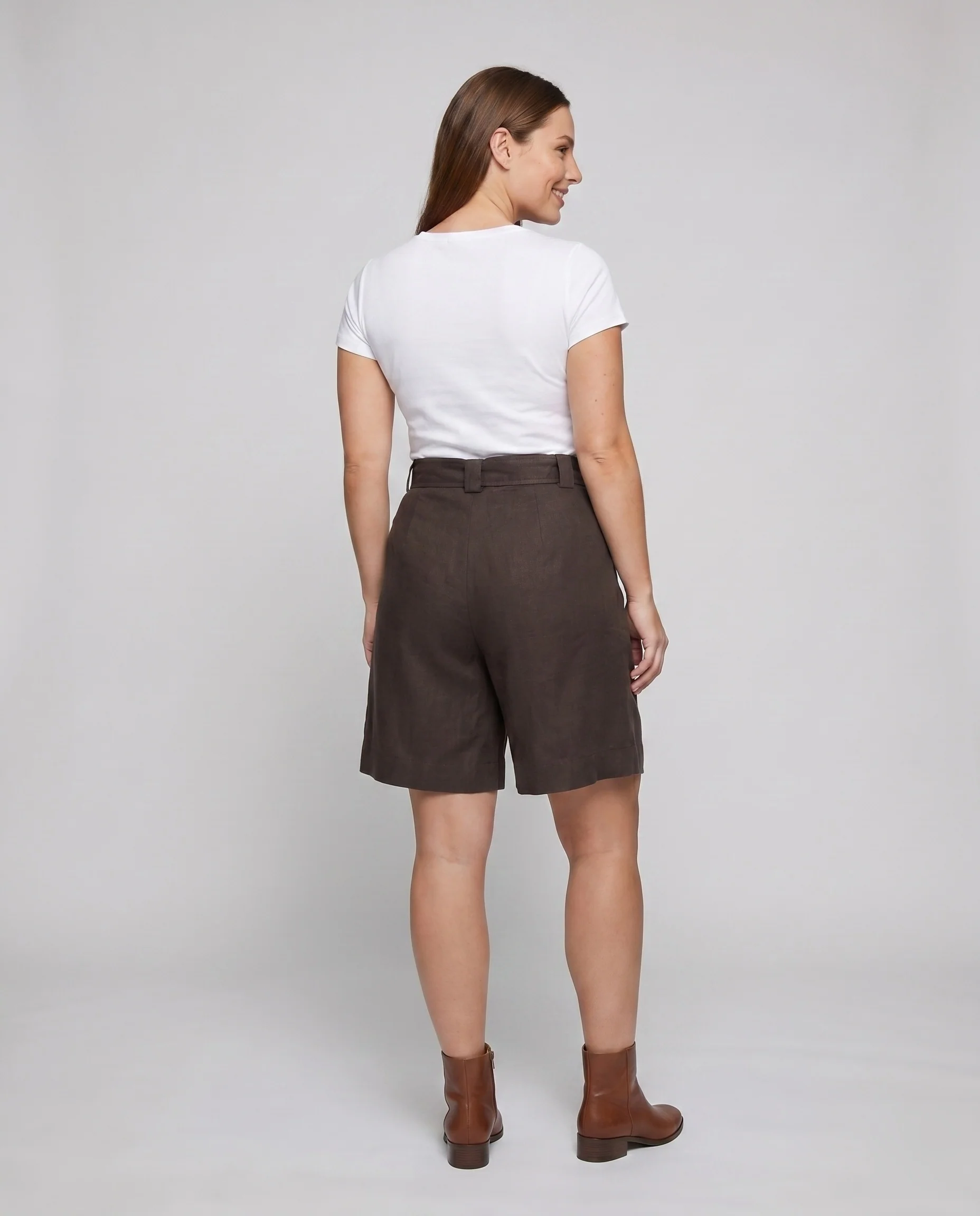 Damen modische Leinen-Shorts mit elegantem Taillengürtel - Image 4