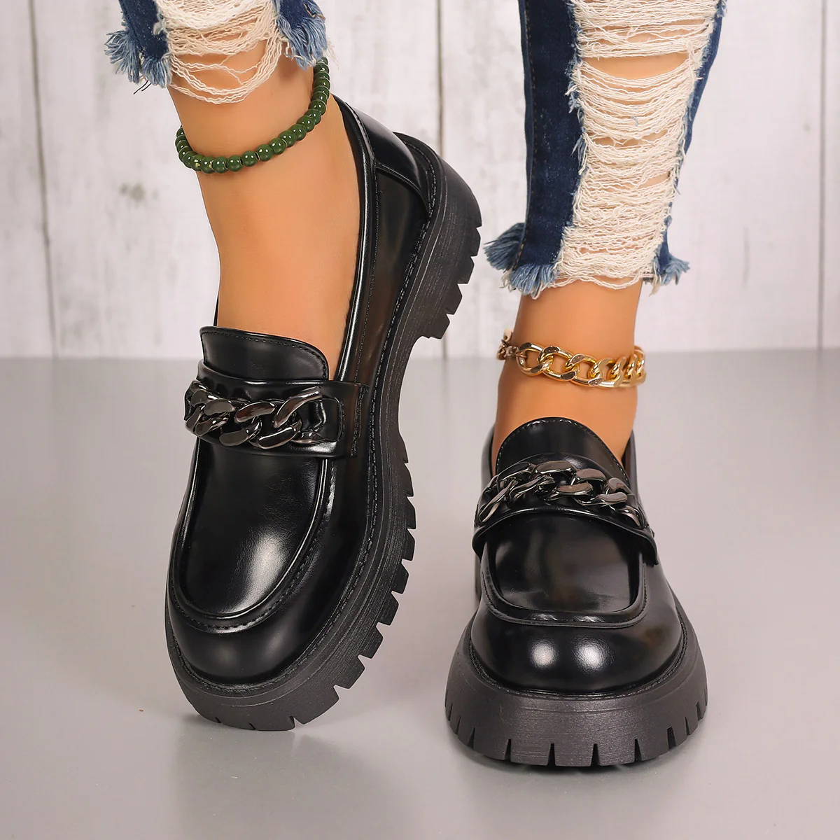 Damen Modische Loafers mit Kettenverzierung und robustem Profil R&B - Image 4