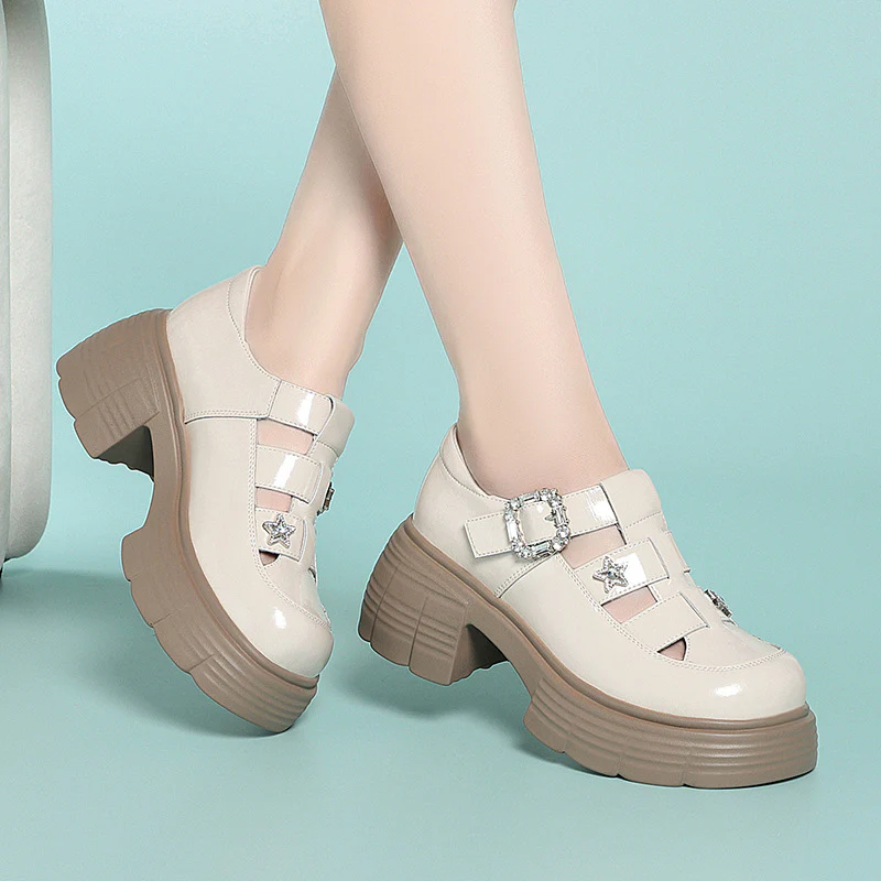 Damen Modische Plateau-Schuhe mit dekorativem Schnallen-Detail R&B - Image 3