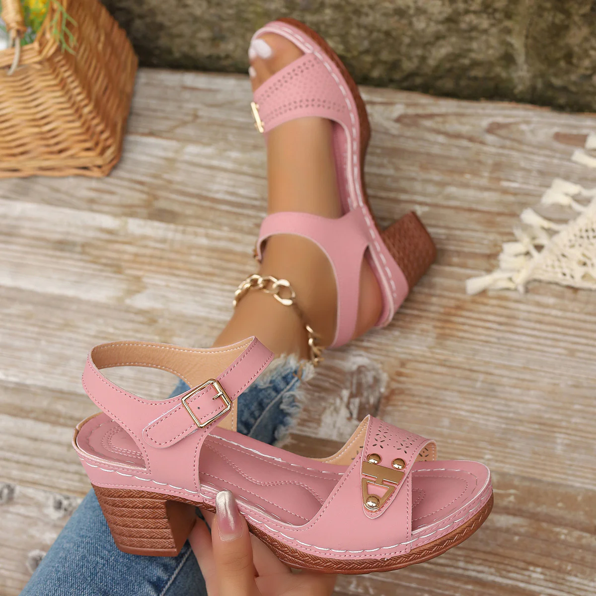 Damen Modische Riemensandalen mit verstellbarem Riemen und anatomischem Fußbett R&B - Image 20