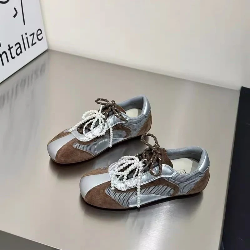 Damen modische Sneakers mit elegantem Sportdesign und hochwertigem Materialmix R&B