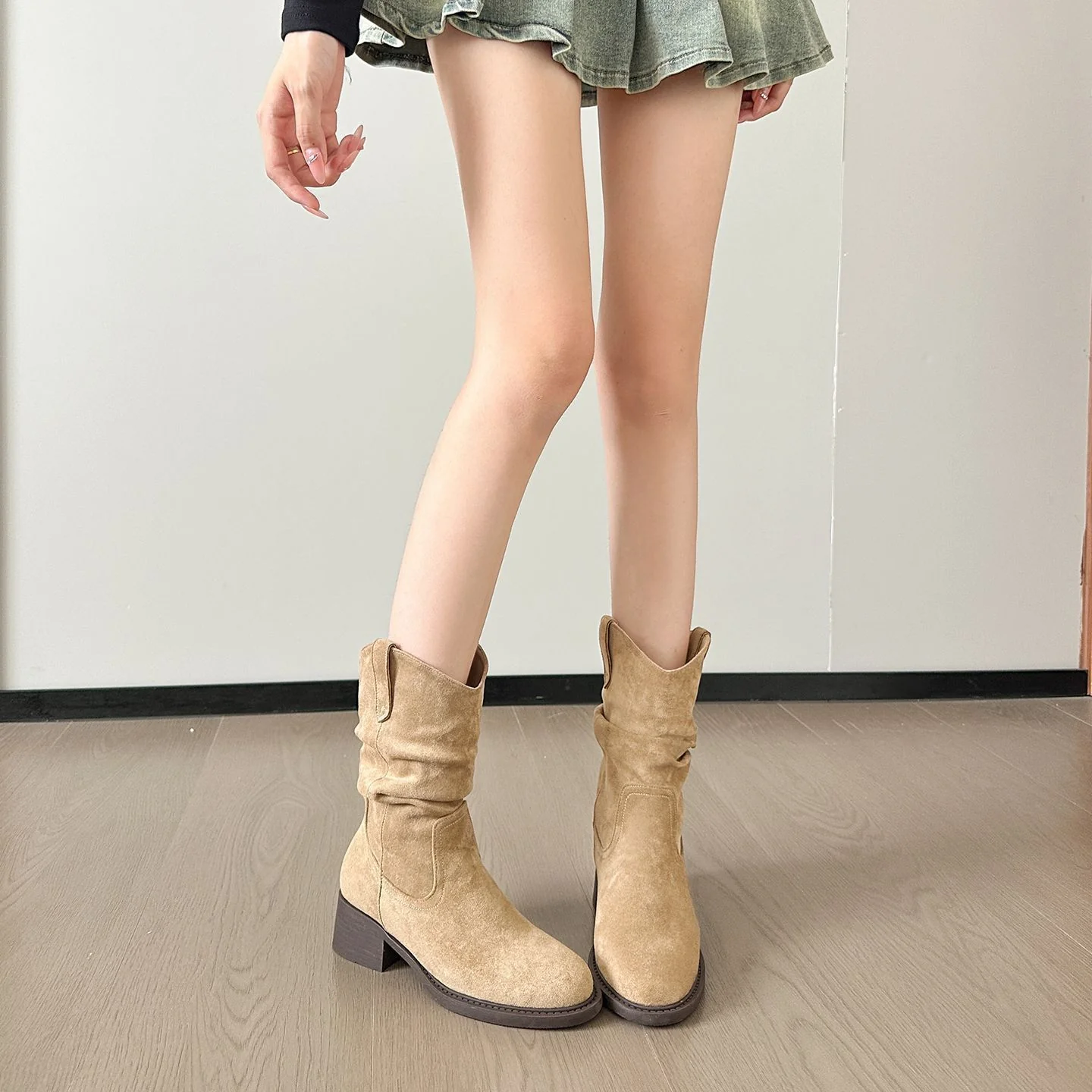 Damen Modische Stiefeletten mit geschmackvollem Raffungselement und leichtem Blockabsatz R&B - Image 7