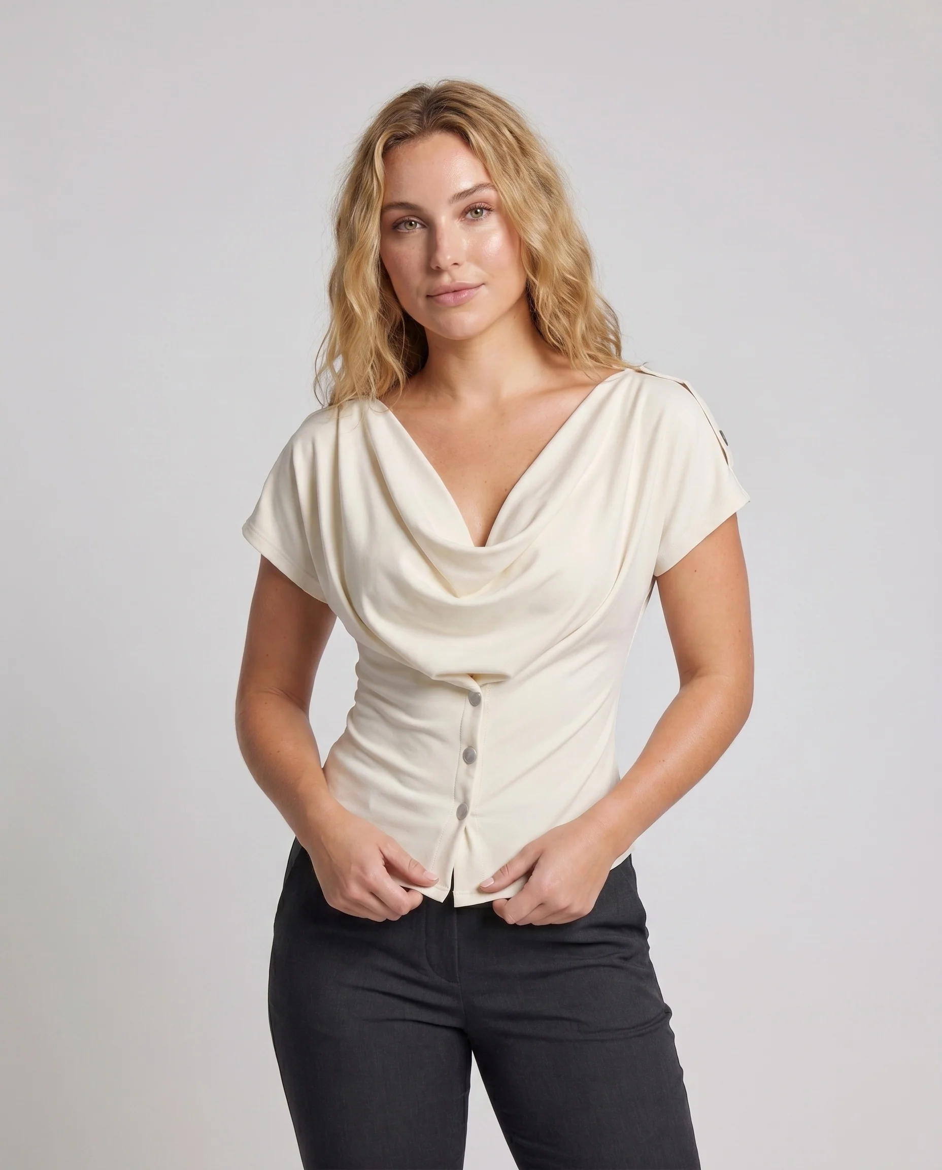 Damen nan elegantes Wasserfall-Top mit tiefem drapiertem Ausschnitt, Fledermausärmeln und taillierter Passform - Image 2