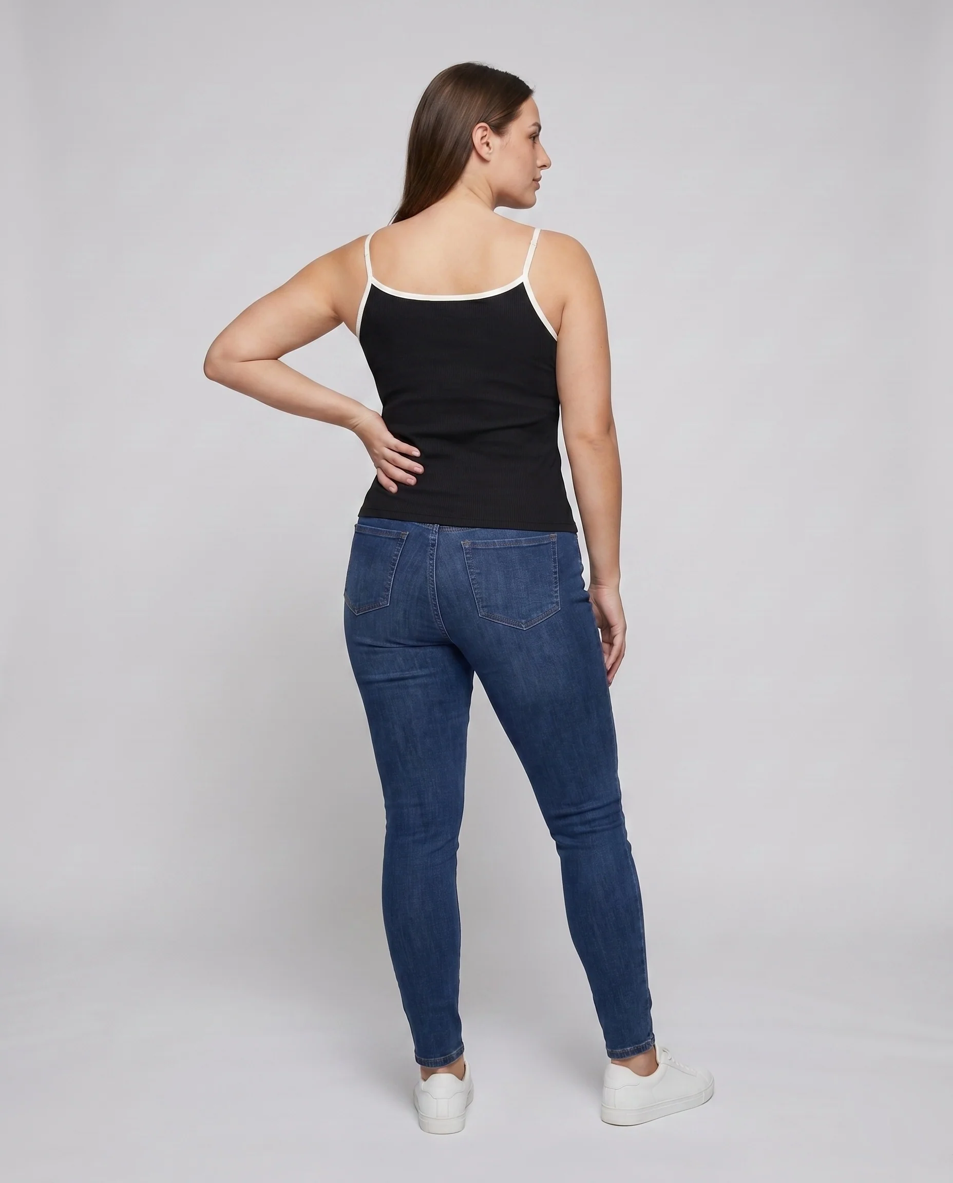 Damen nan figurbetontes Rippen-Top mit kontrastierter Dreieckspasse und Zierknopfleiste - Image 4