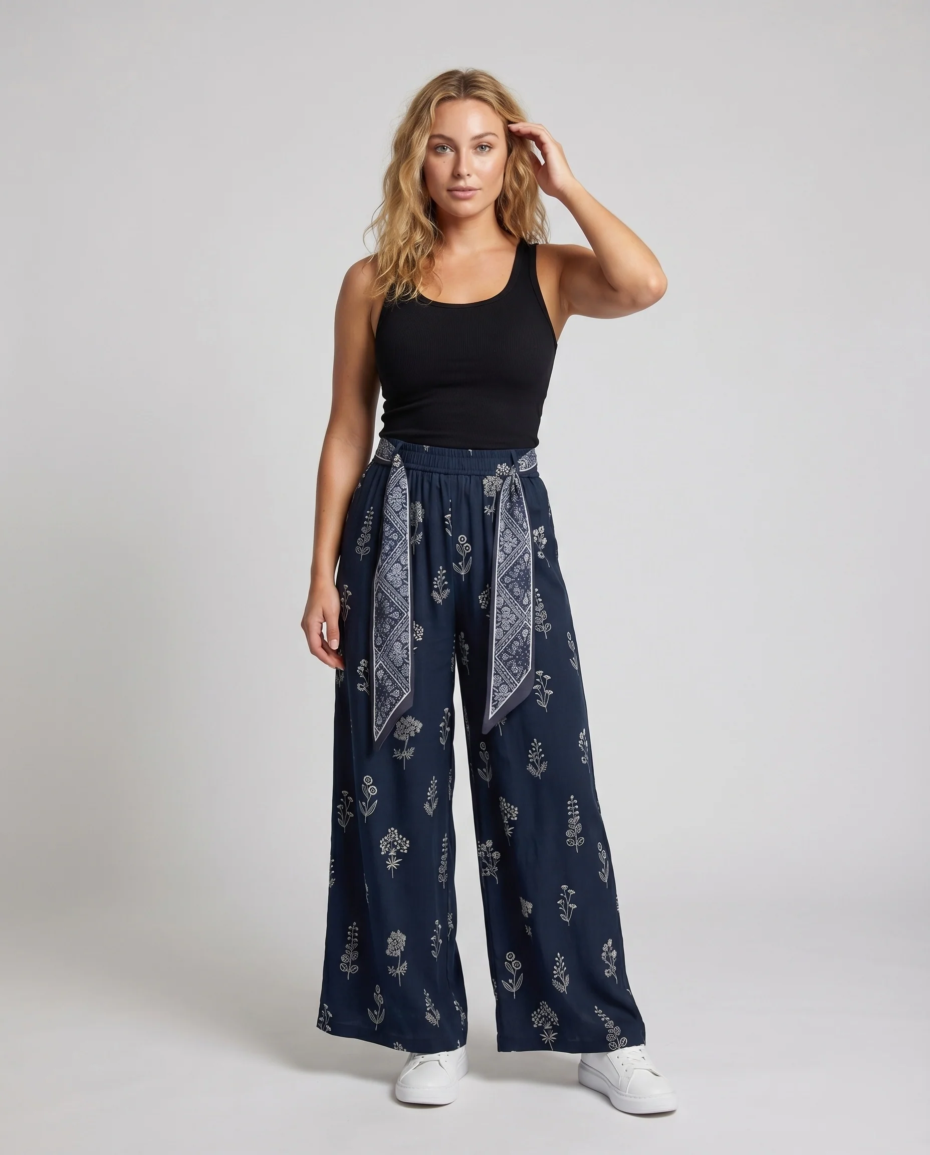 Damen Baumwoll-Leinenhose Floraler Print Bindegürtel Weit