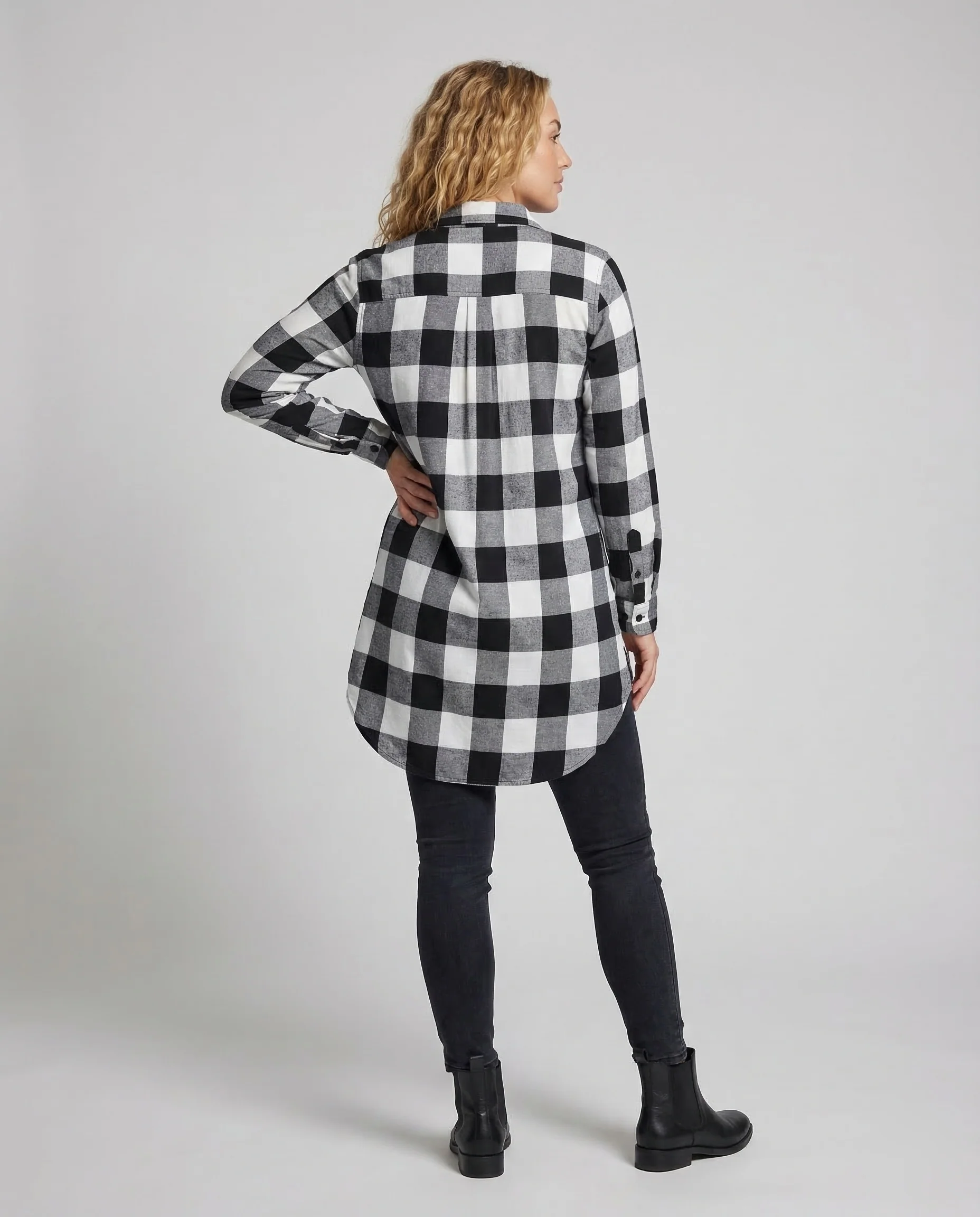 Damen Kariertes Flanell-Tunikahemd - Image 4