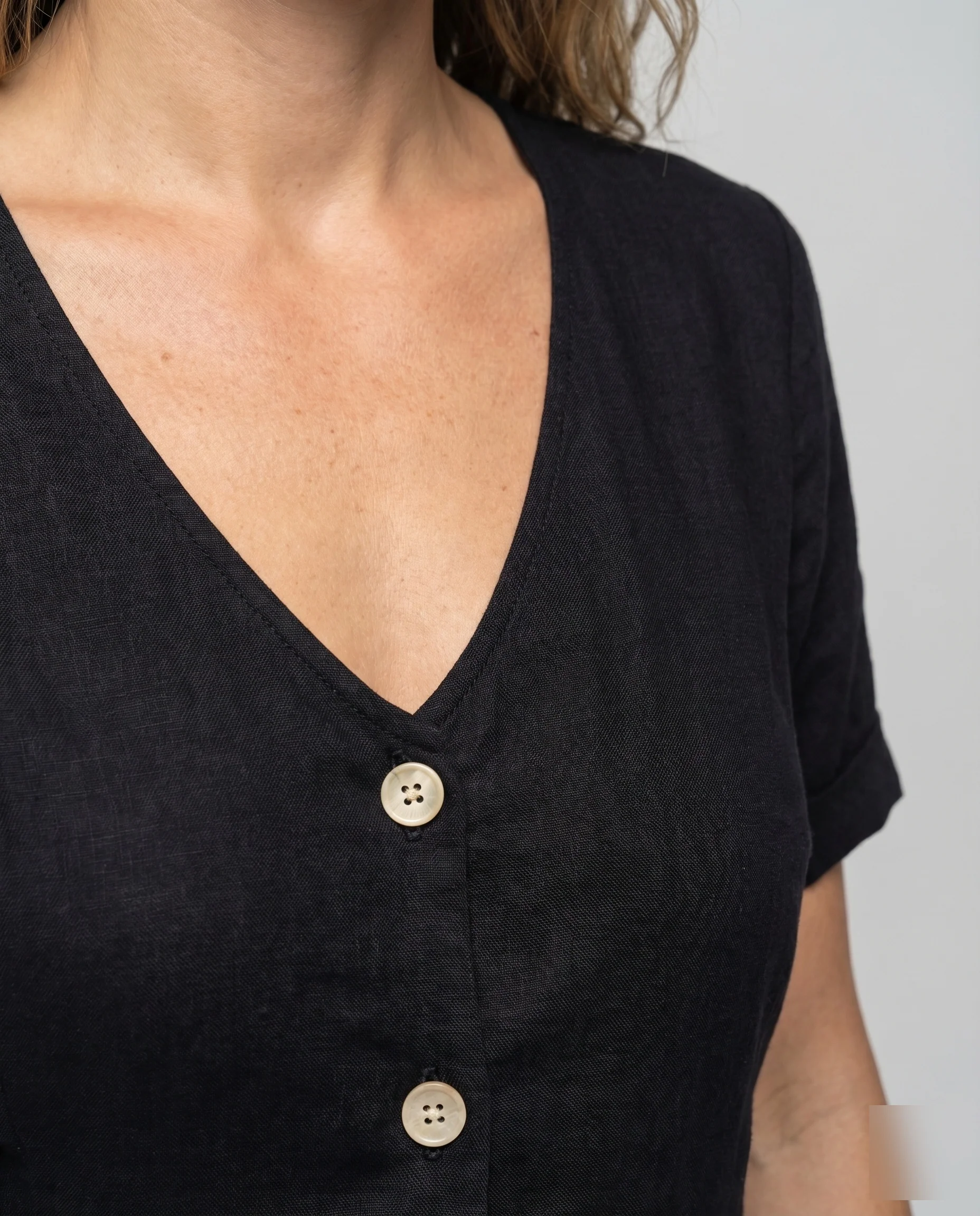 Damen Midikleid V-Ausschnitt Zierknopfleiste Eingrifftaschen - Image 3