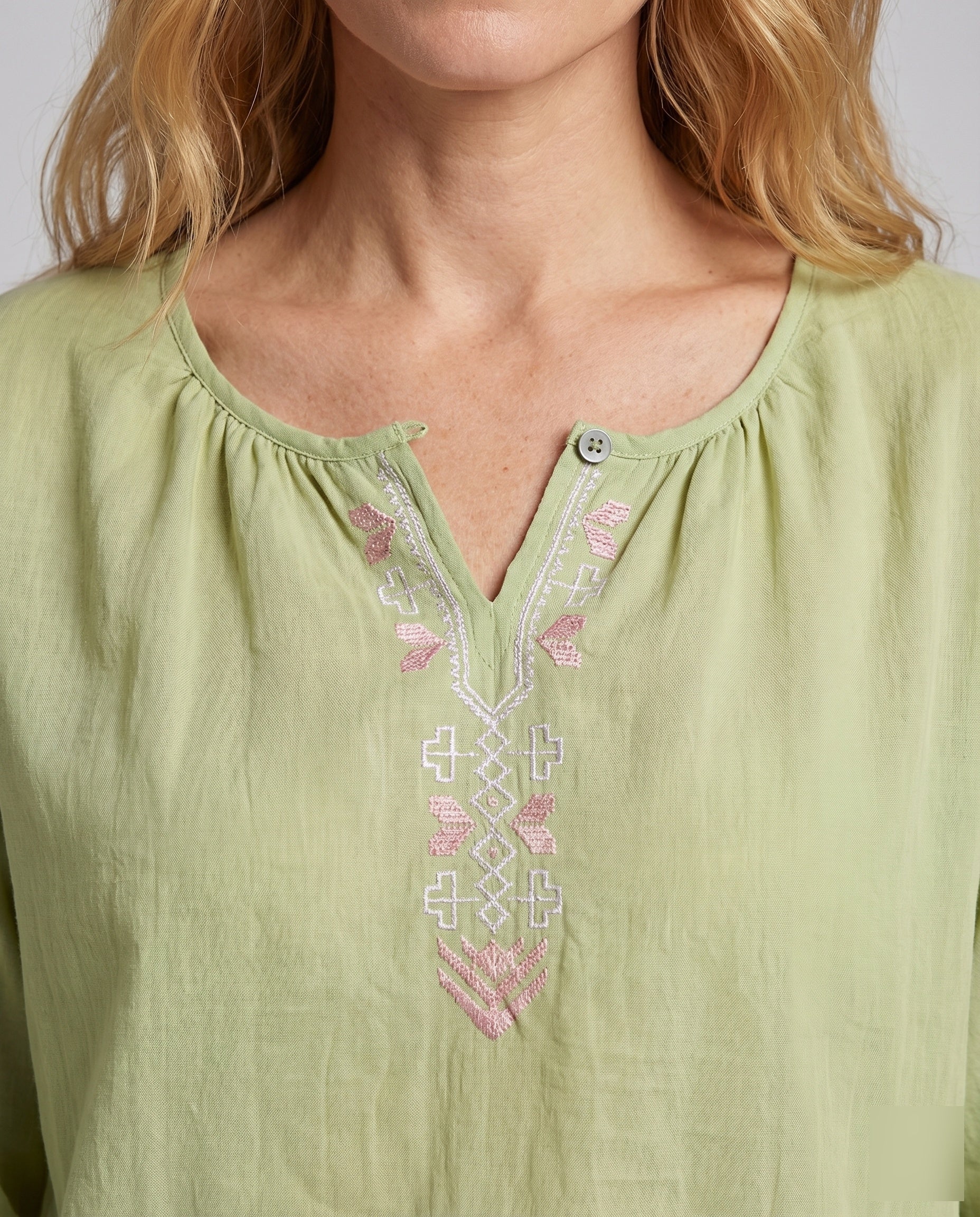 Damen Baumwoll-Leinen Bluse Stickerei Geraffter Ausschnitt - Image 3