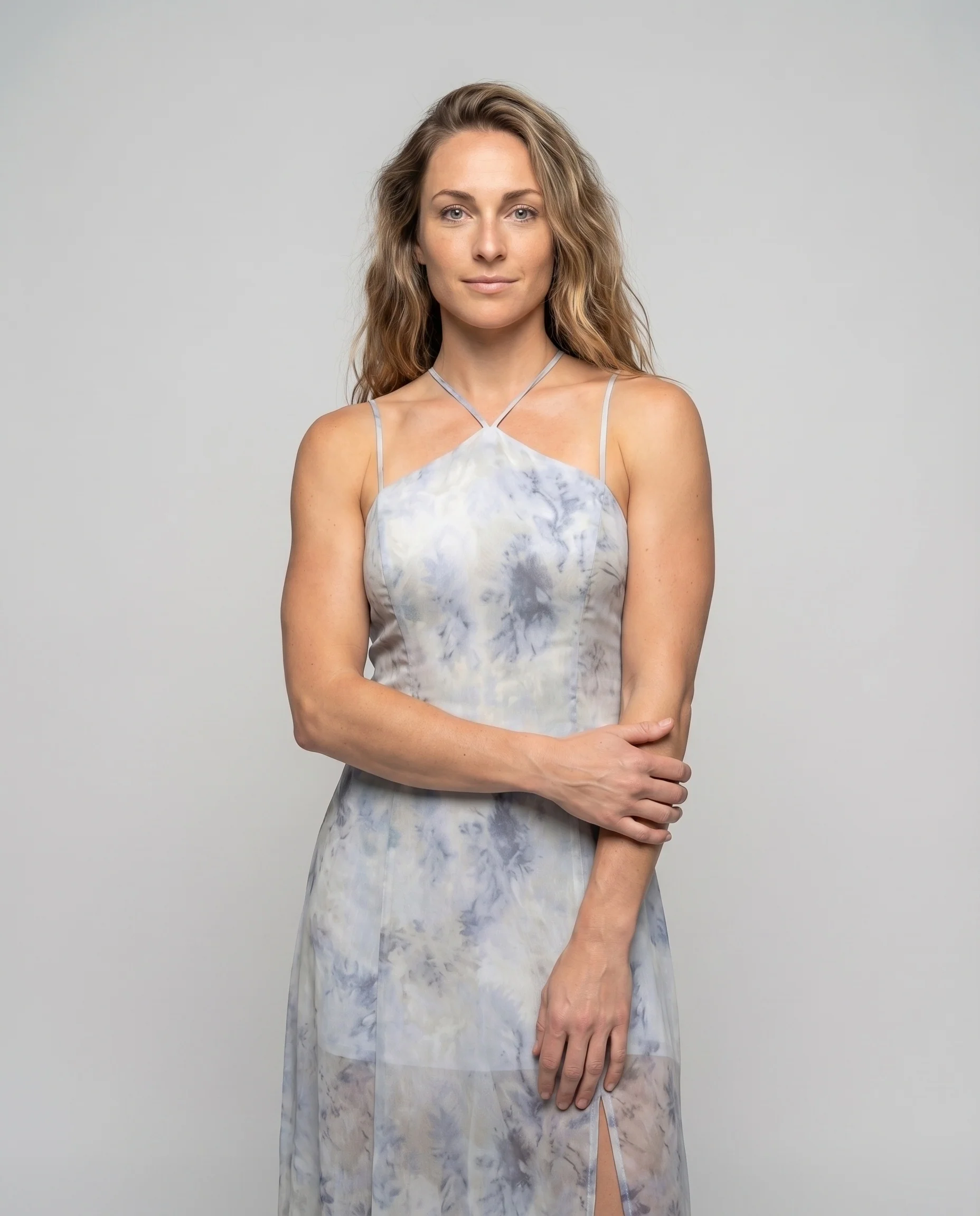 Damen Maxikleid Asymmetrischer Neckholder Beinschlitz - Image 2
