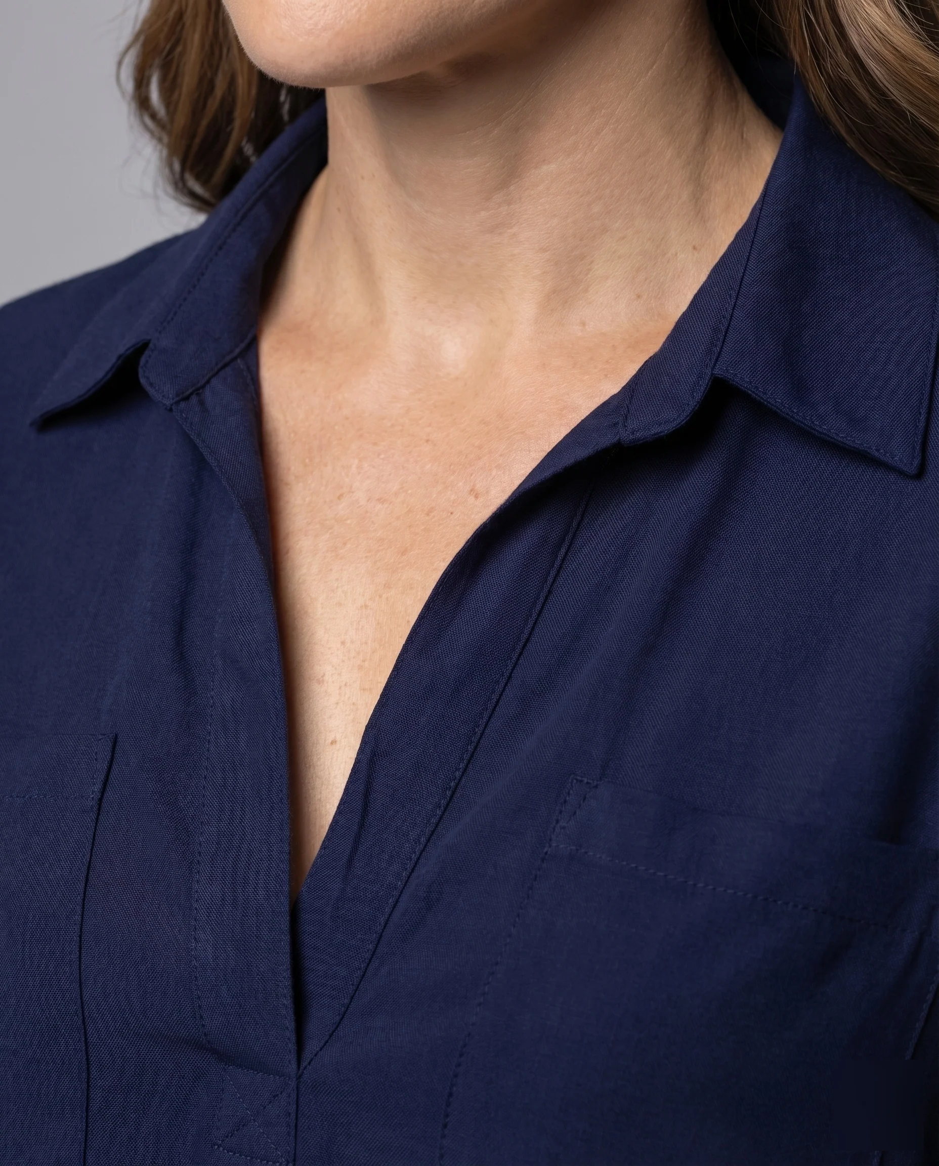 Damen Tunika-Hemdkleid Krempelärmel Seitenschlitze Rückensaum verlängert - Image 3
