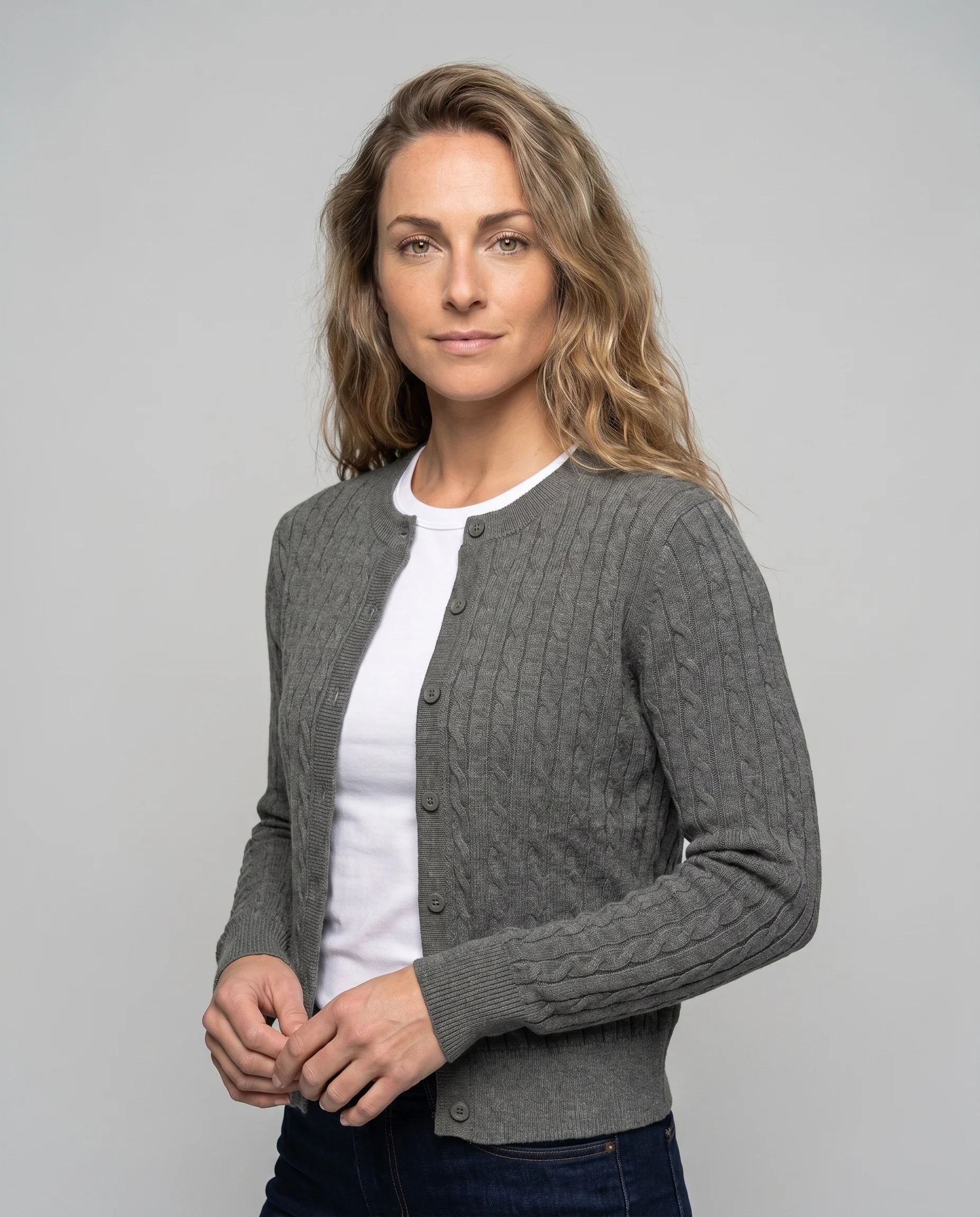 Damen nan taillierte Zopfmuster-Strickjacke mit Rundhalsausschnitt und Knopfleiste - Image 2