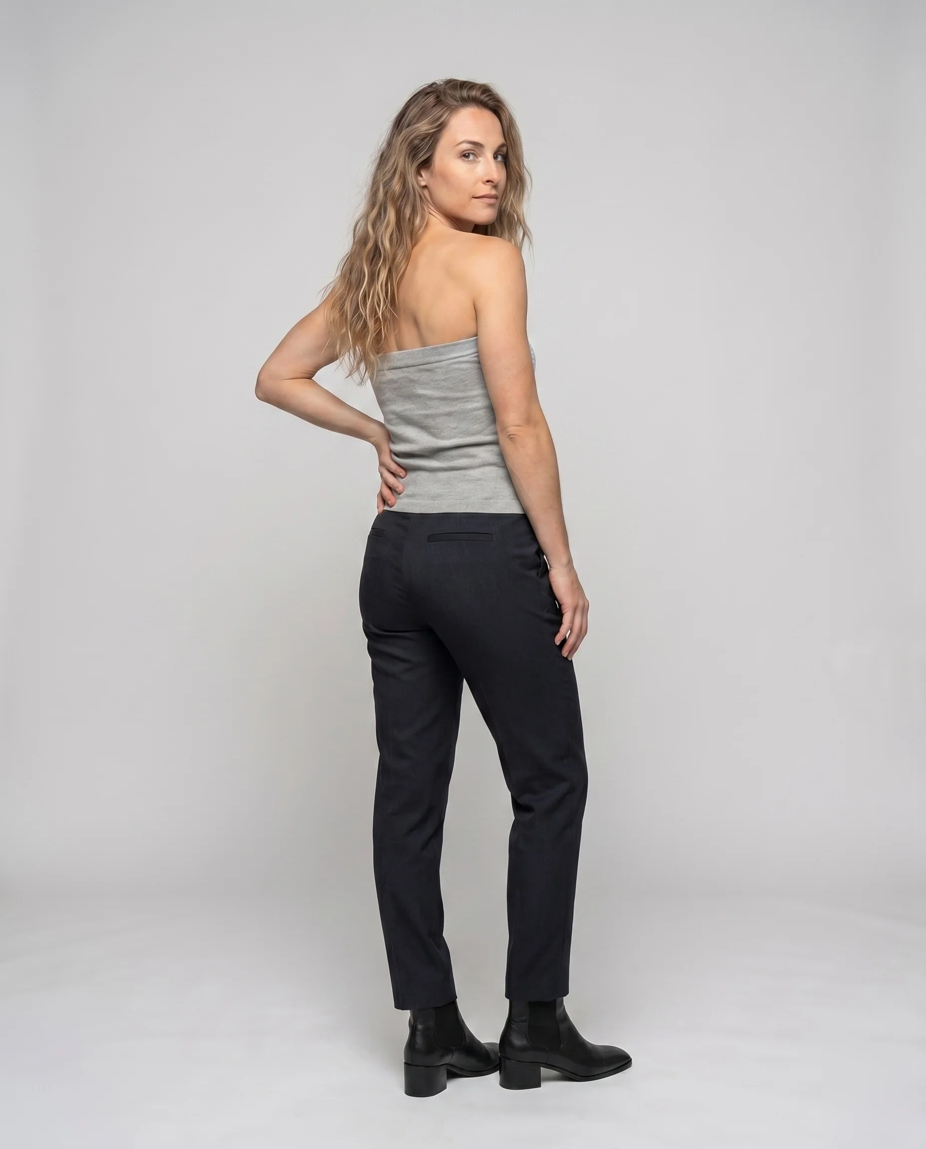 Damen nan trägerloses Bandeau-Top mit Waffel-Einsatz, eingearbeiteter Zierschleife und formender Unterbrustnaht - Image 4