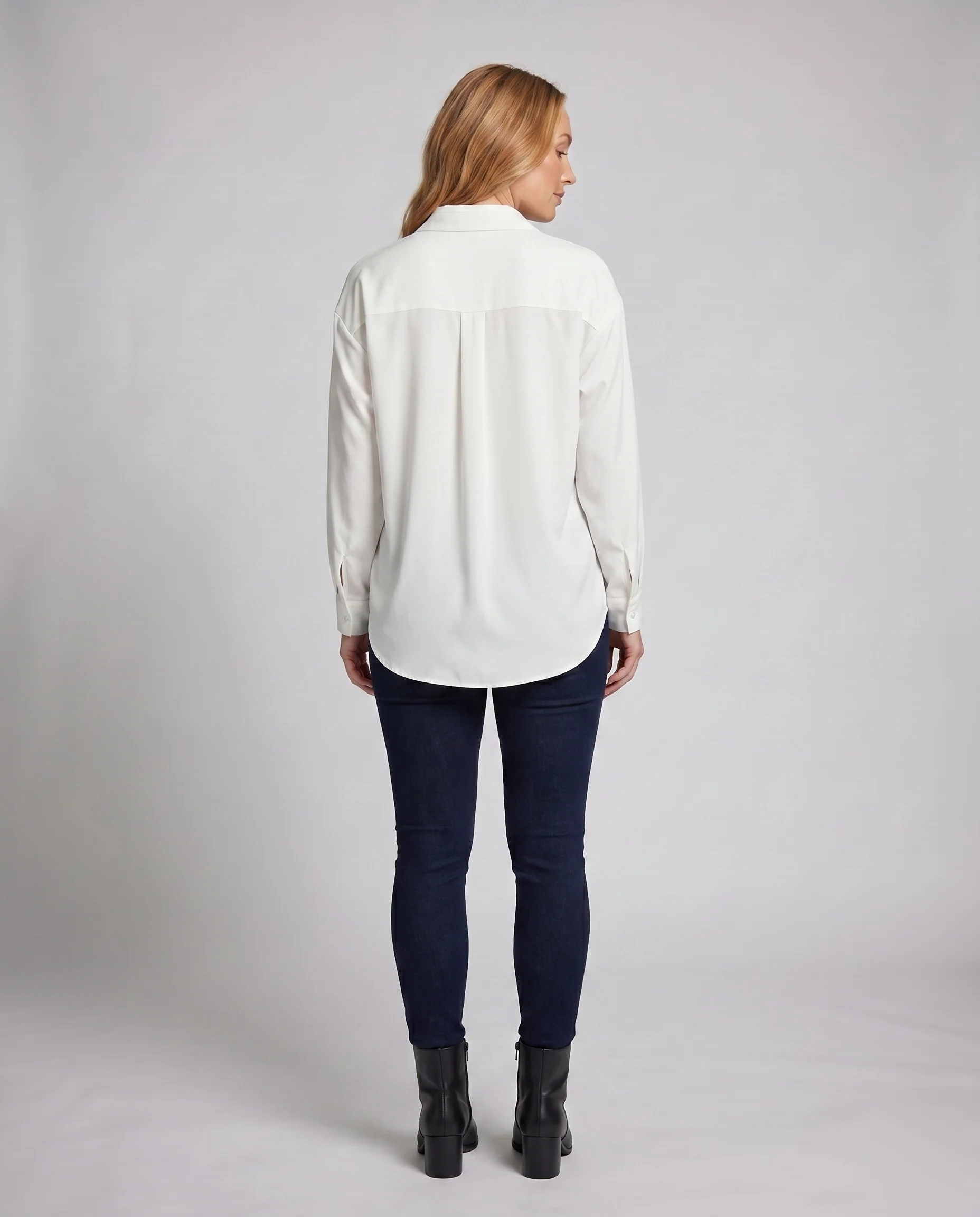 Damen nan weit geschnittene Hemdbluse mit überschnittenen Schultern, Kentkragen und gerundetem Saum - Image 4
