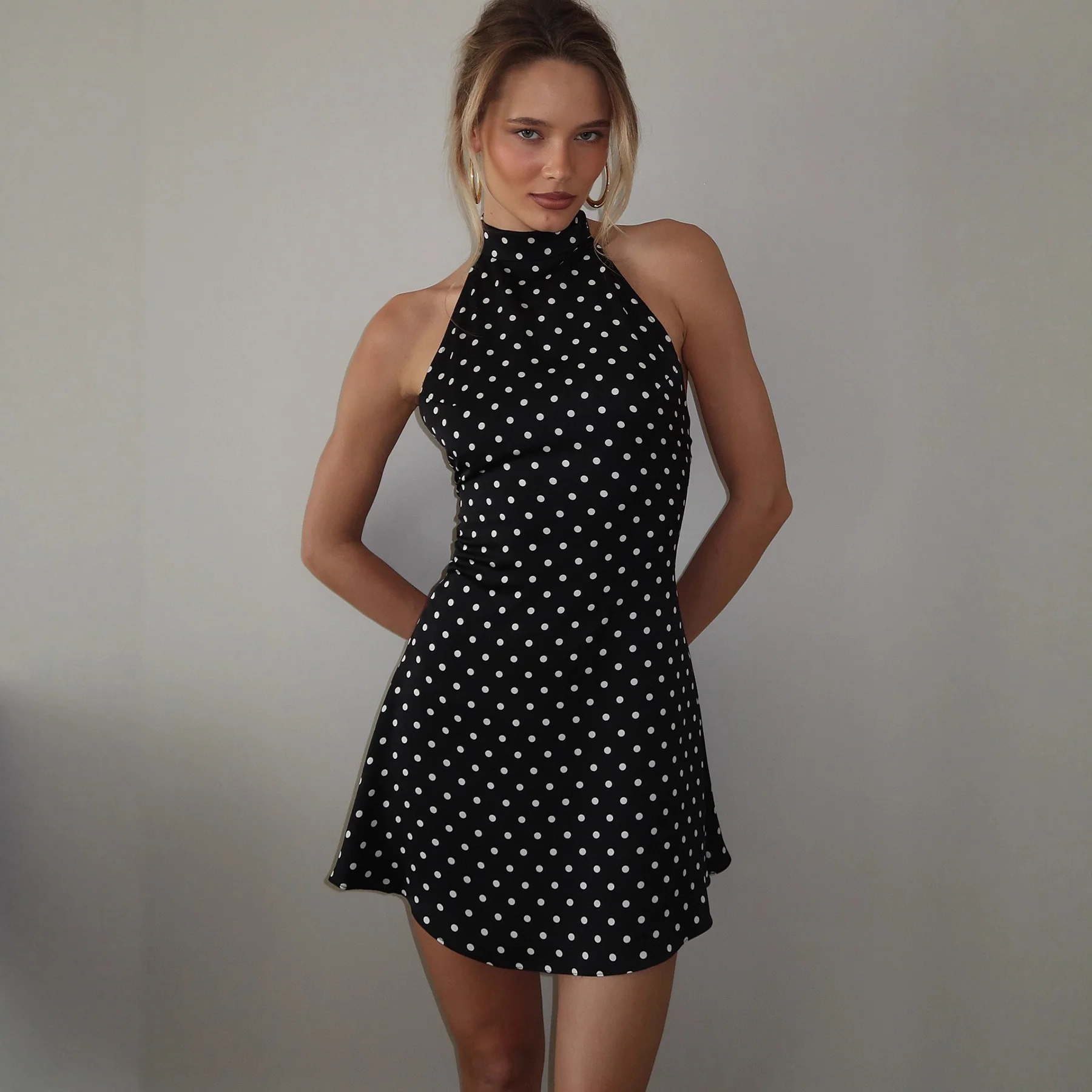 Damen Neckholder Kleid mit Polka-Dots Heidi-Mode