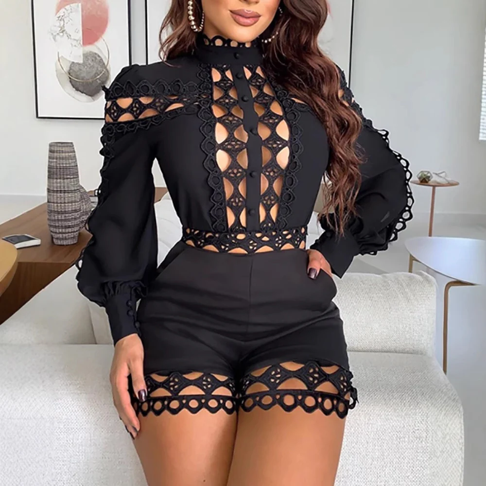 Damen Oberteil mit Cut-Outs und bezauberndem Spitzenborte R&B