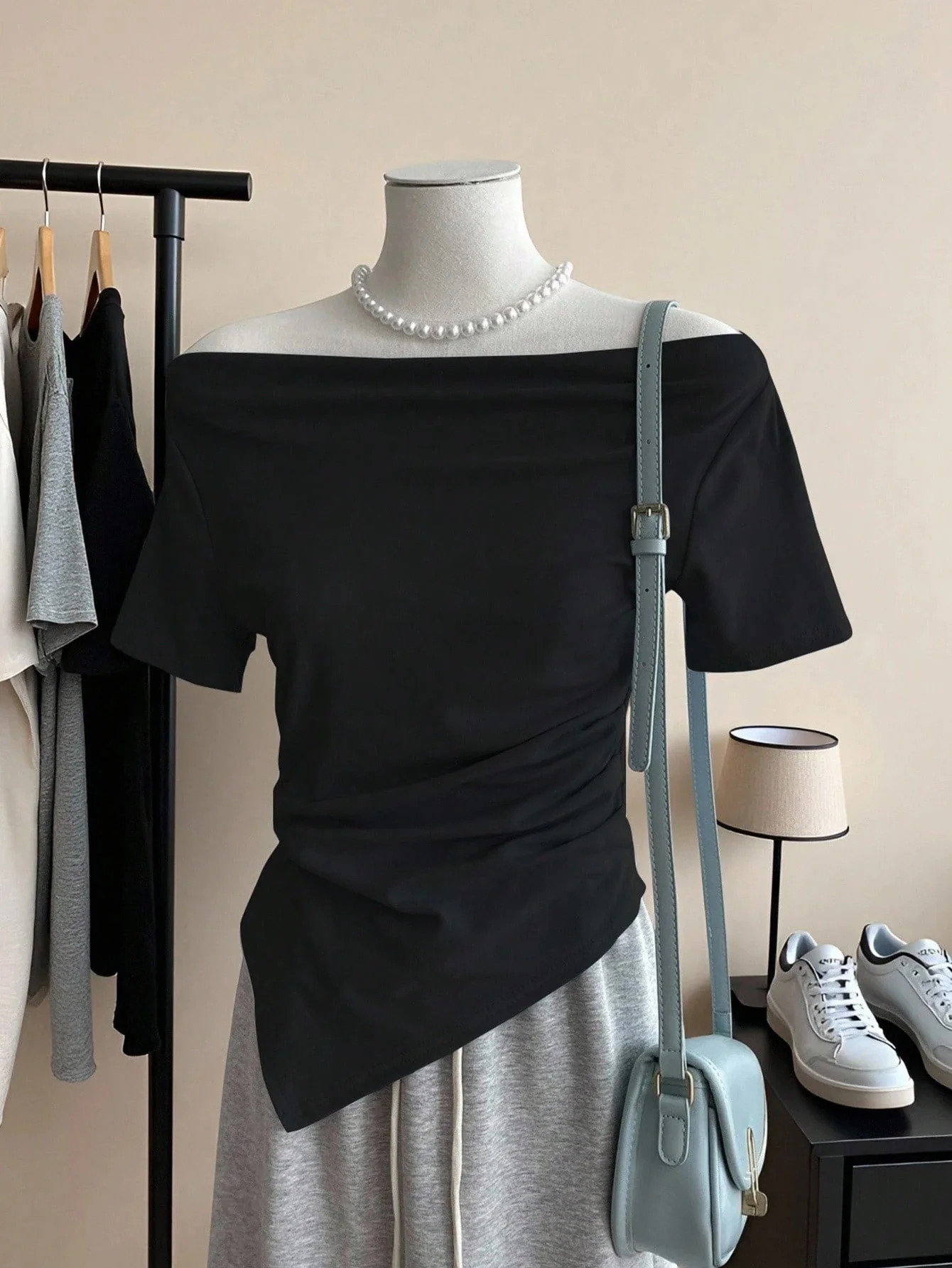 Damen Off-Shoulder T-Shirt mit Raffung R&B - Image 4
