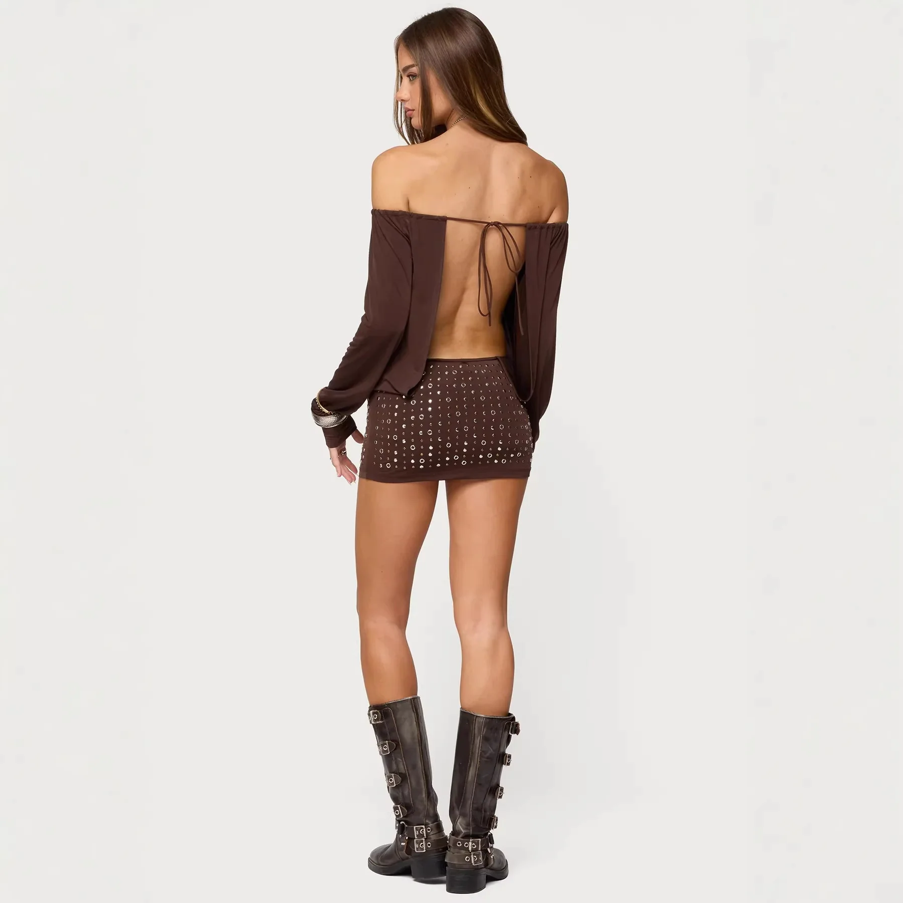 Damen Off-Shoulder Top mit eleganten langen Ärmeln und figurbetontem Rock R&B - Image 2
