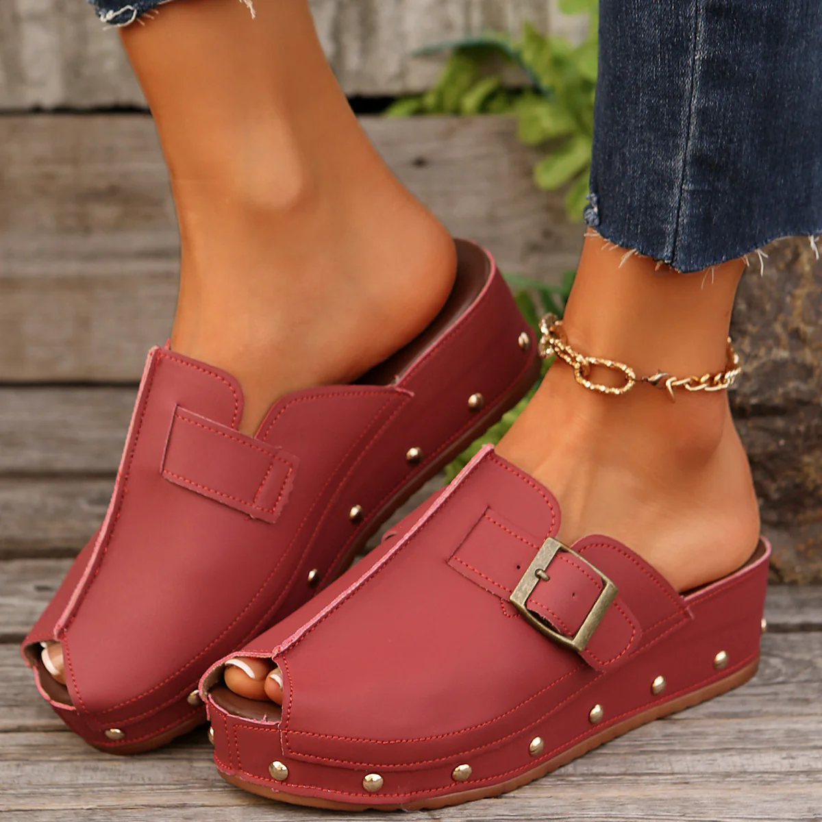 Damen Offene Clogs mit modischen Nieten und verstellbarem Riemen R&B - Image 6