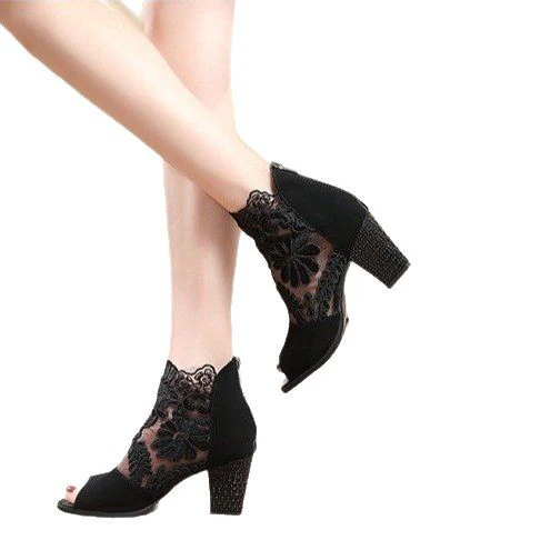 Damen Peeptoe-Stiefeletten mit floraler Spitze und elegantem Blockabsatz Heidi-Mode - Image 5