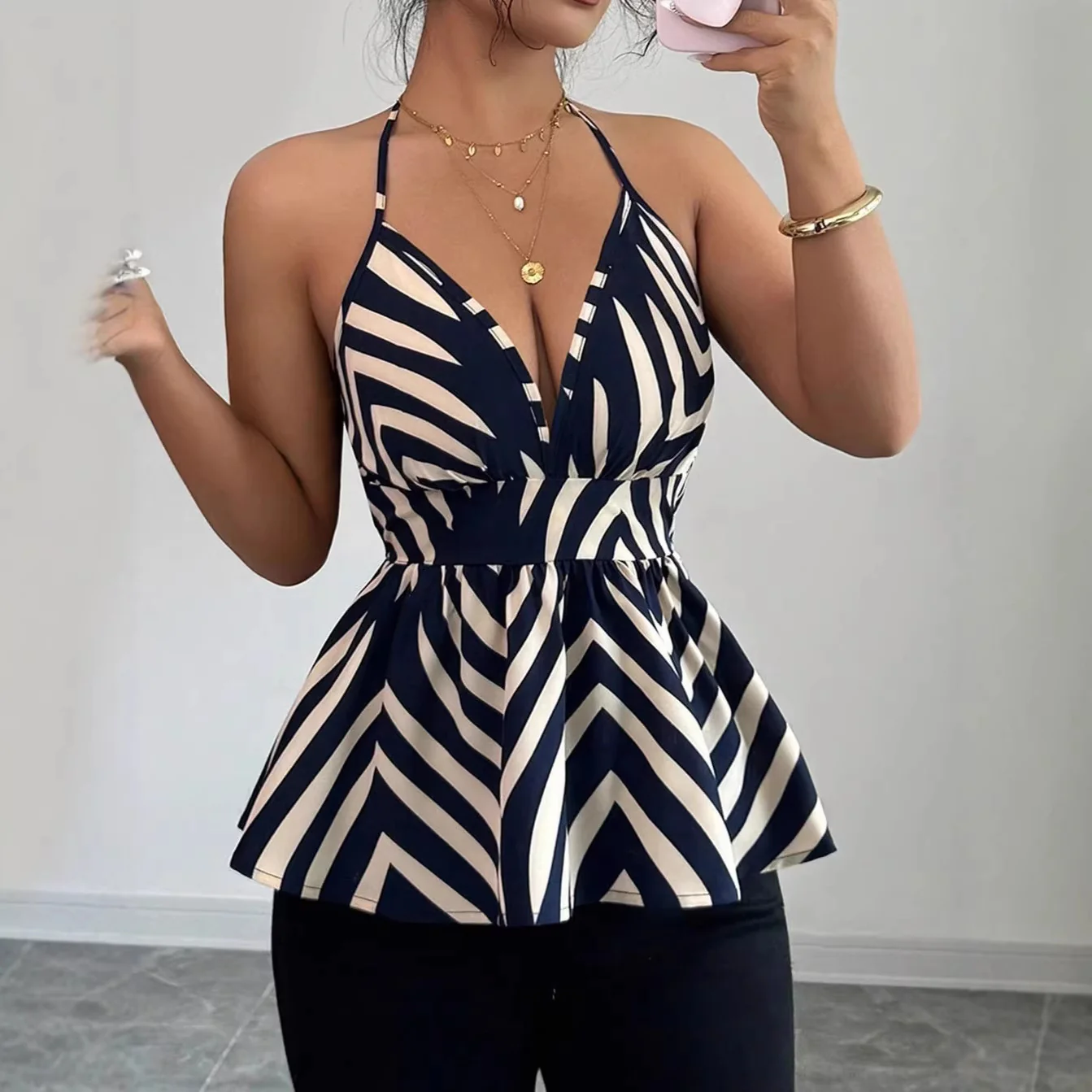 Damen Peplum-Top mit dekorativem V-Ausschnitt R&B - Image 3