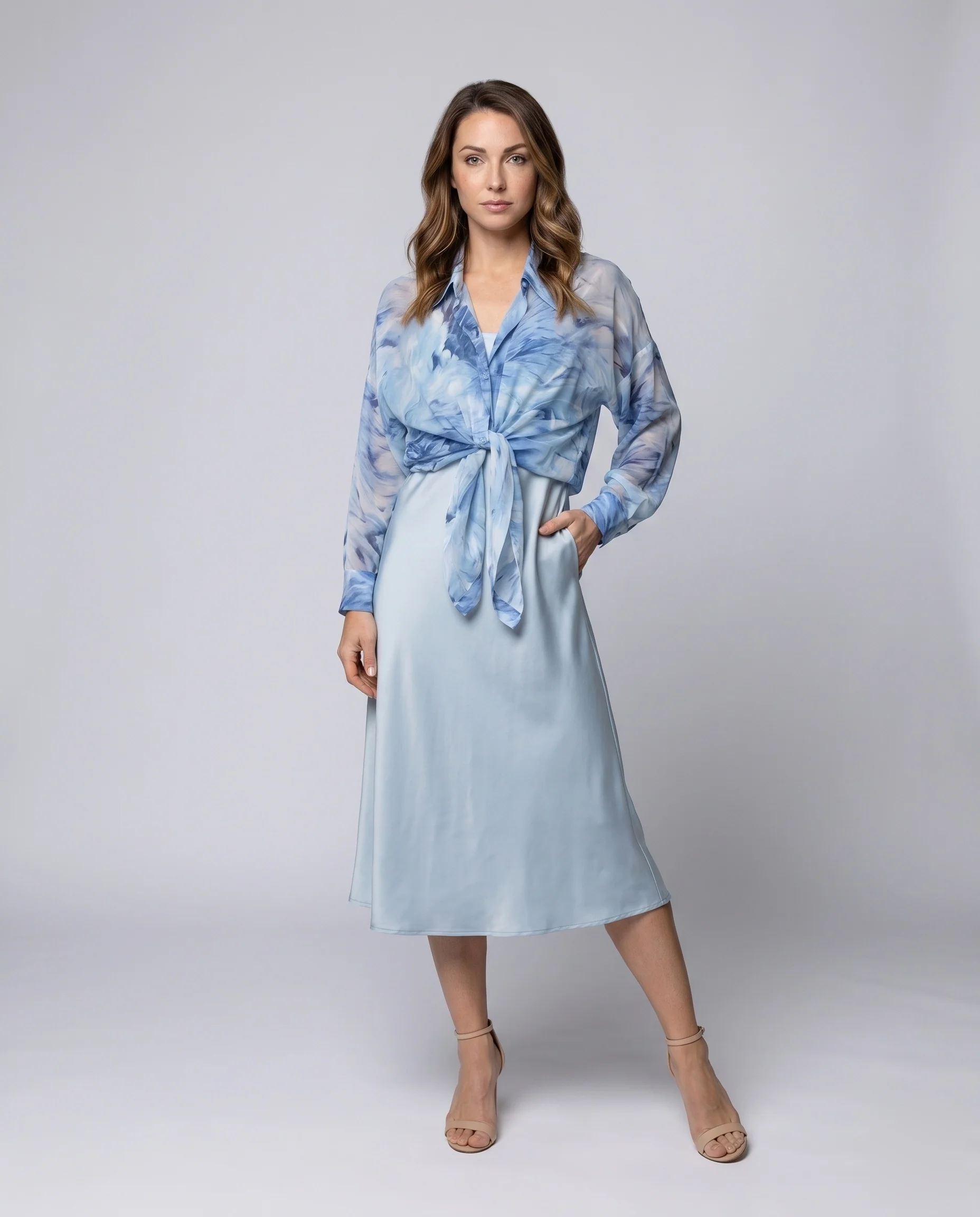 Damen Plisseebluse mit lässigem Krawattenverschluss und floralem Design R&B - Image 2