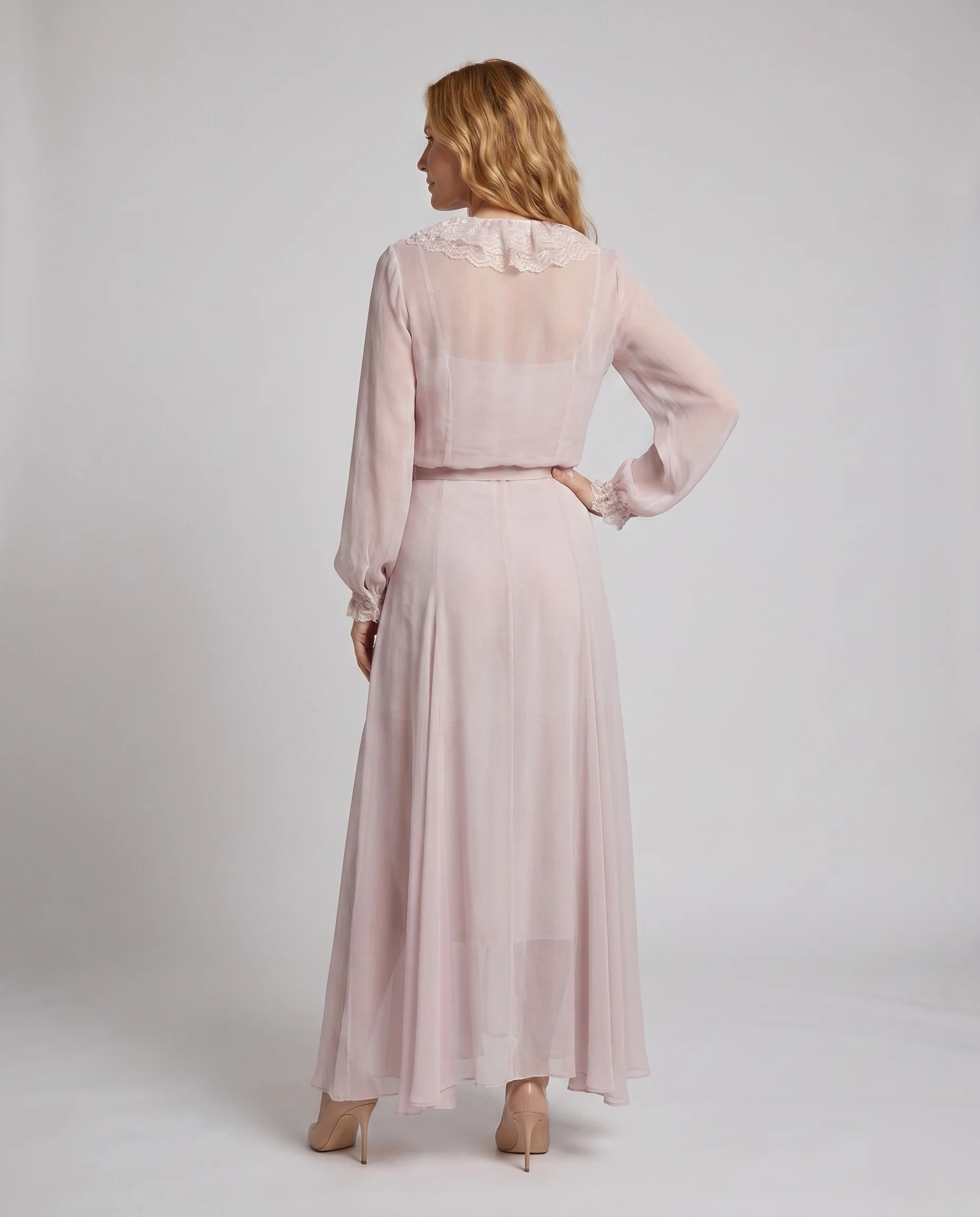 Damen Romantisches Maxikleid mit Rüschendetails und elegantem V-Ausschnitt R&B - Image 4