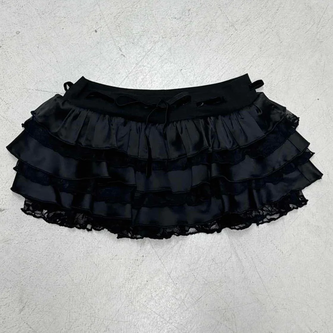 Damen Rüschenrock mit elegantem Satin-Finish und Spitzenbesatz Heidi-Mode - Image 6