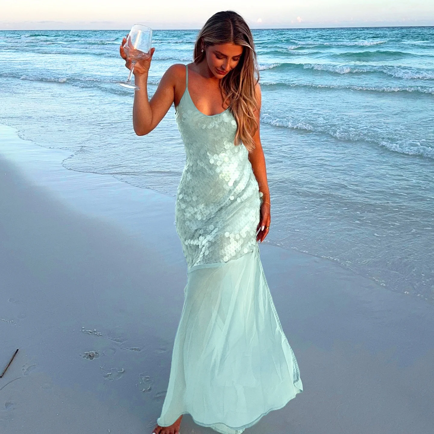 Damen schimmerndes ärmelloses Maxikleid mit funkelnden Pailletten Heidi-Mode