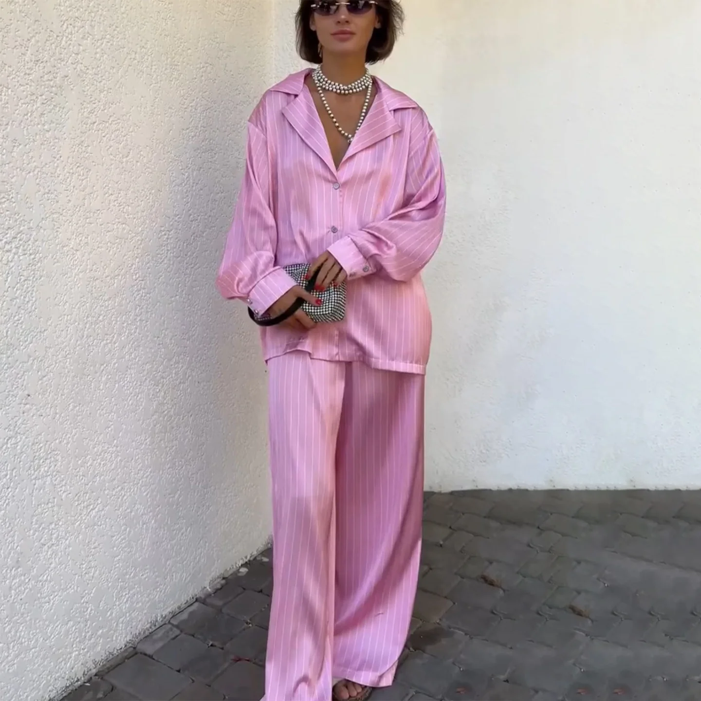 Damen Schlafanzugset aus satinierter Baumwolle mit eleganten Streifen und lockerem Schnitt R&B - Image 6