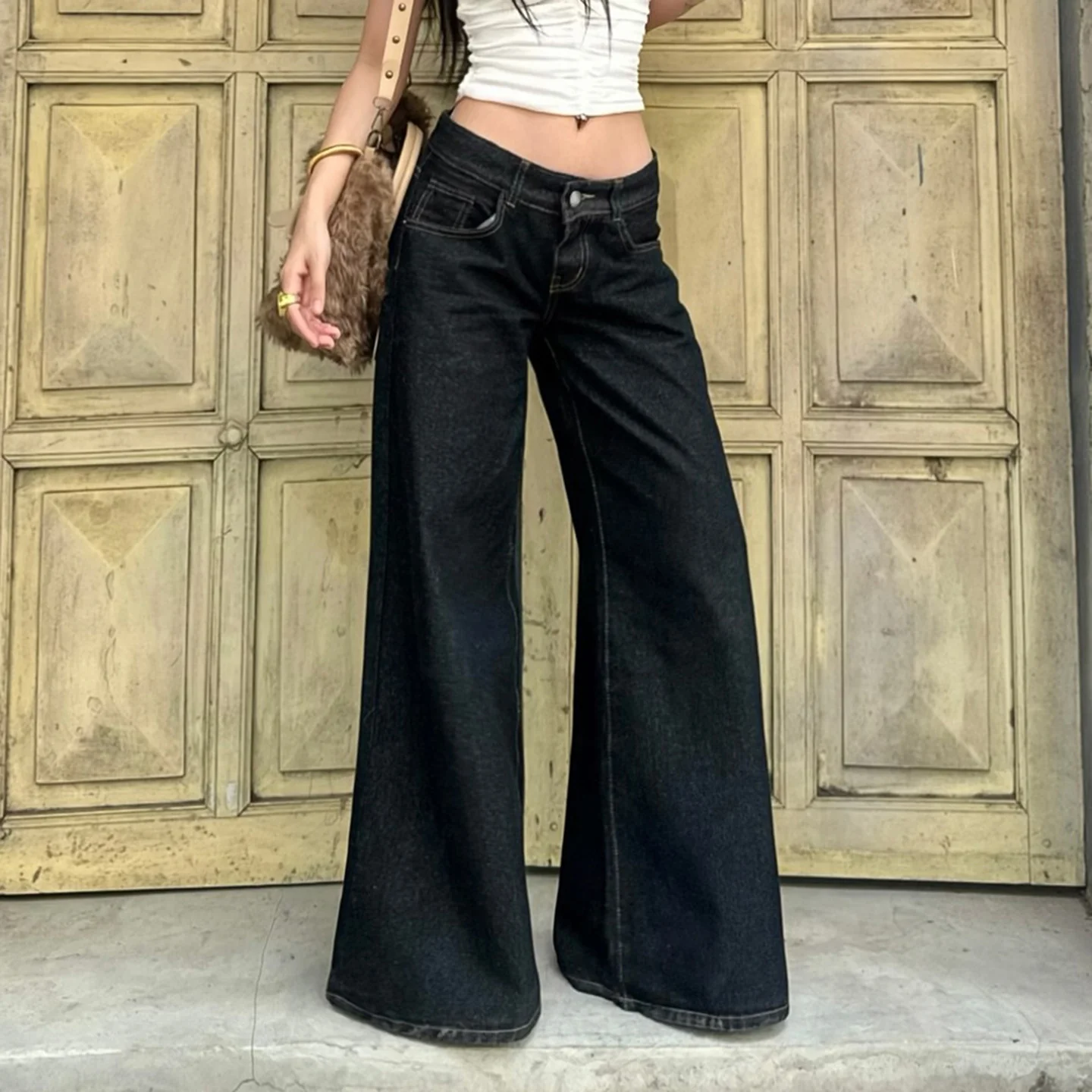 Damen Schlagjeans mit hohem Bund und eleganten Nähten R&B - Image 2