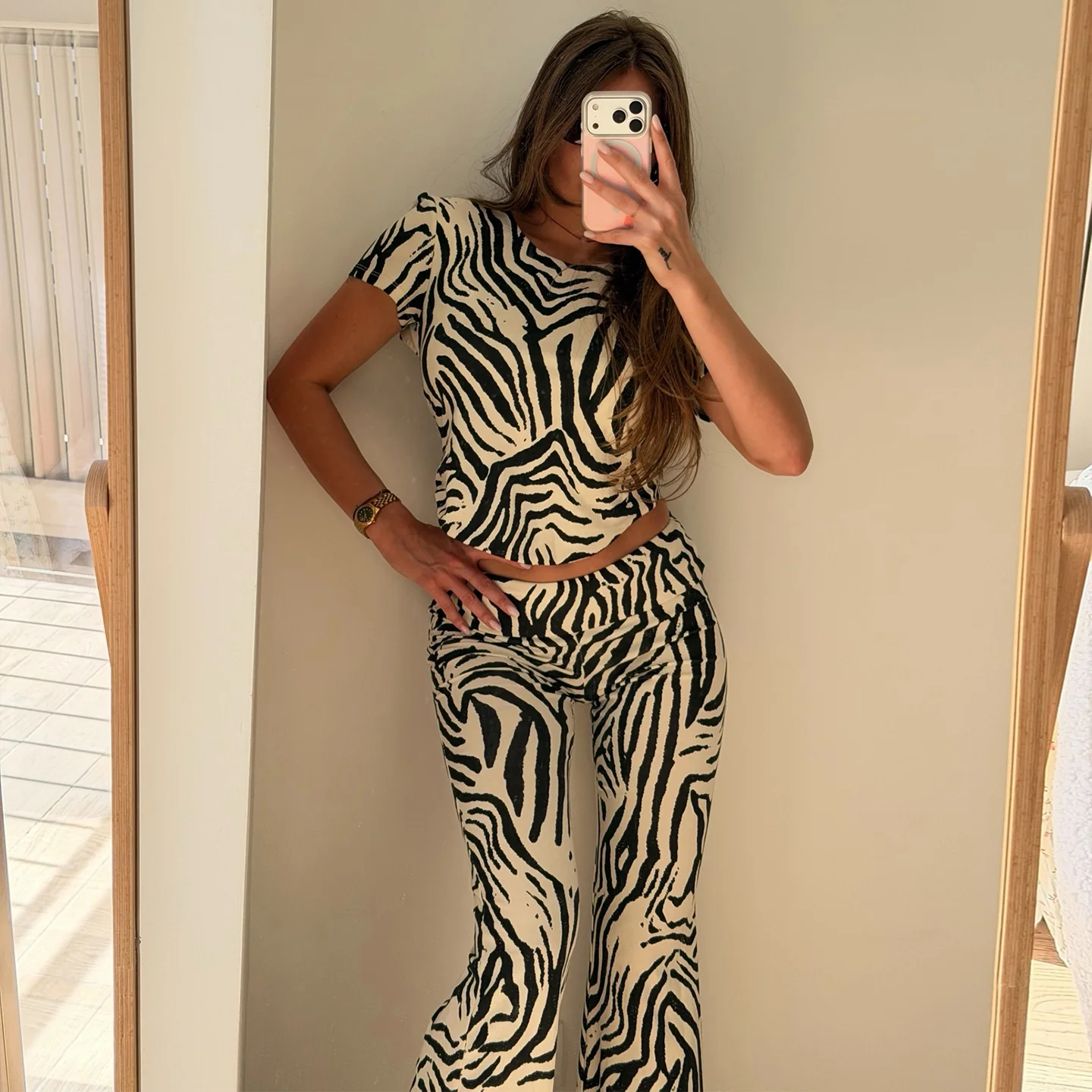 Damen Set aus kurzärmligem Oberteil und Schlaghose mit Zebra-Muster R&B - Image 6