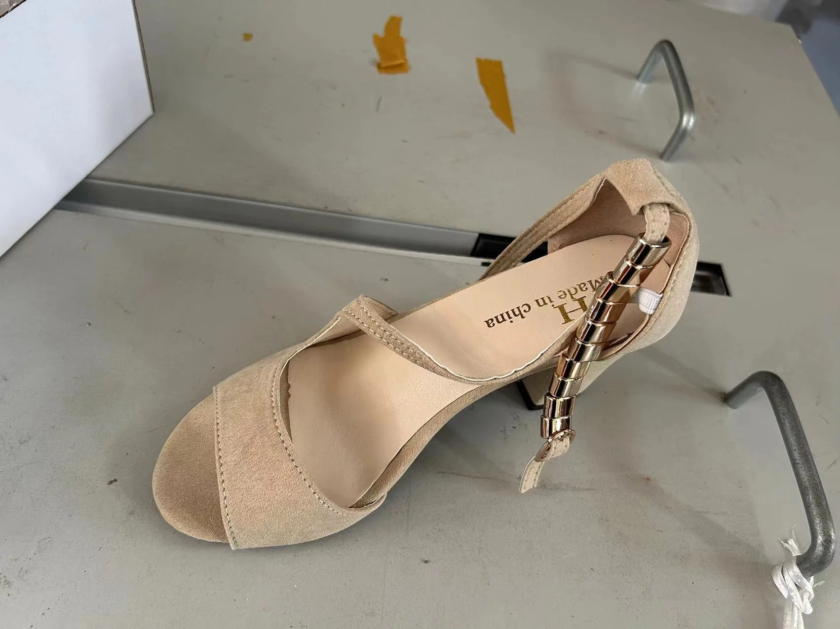 Damen Slingback-Pumps mit elegantem Riemendesign und modischem Absatz R&B - Image 6