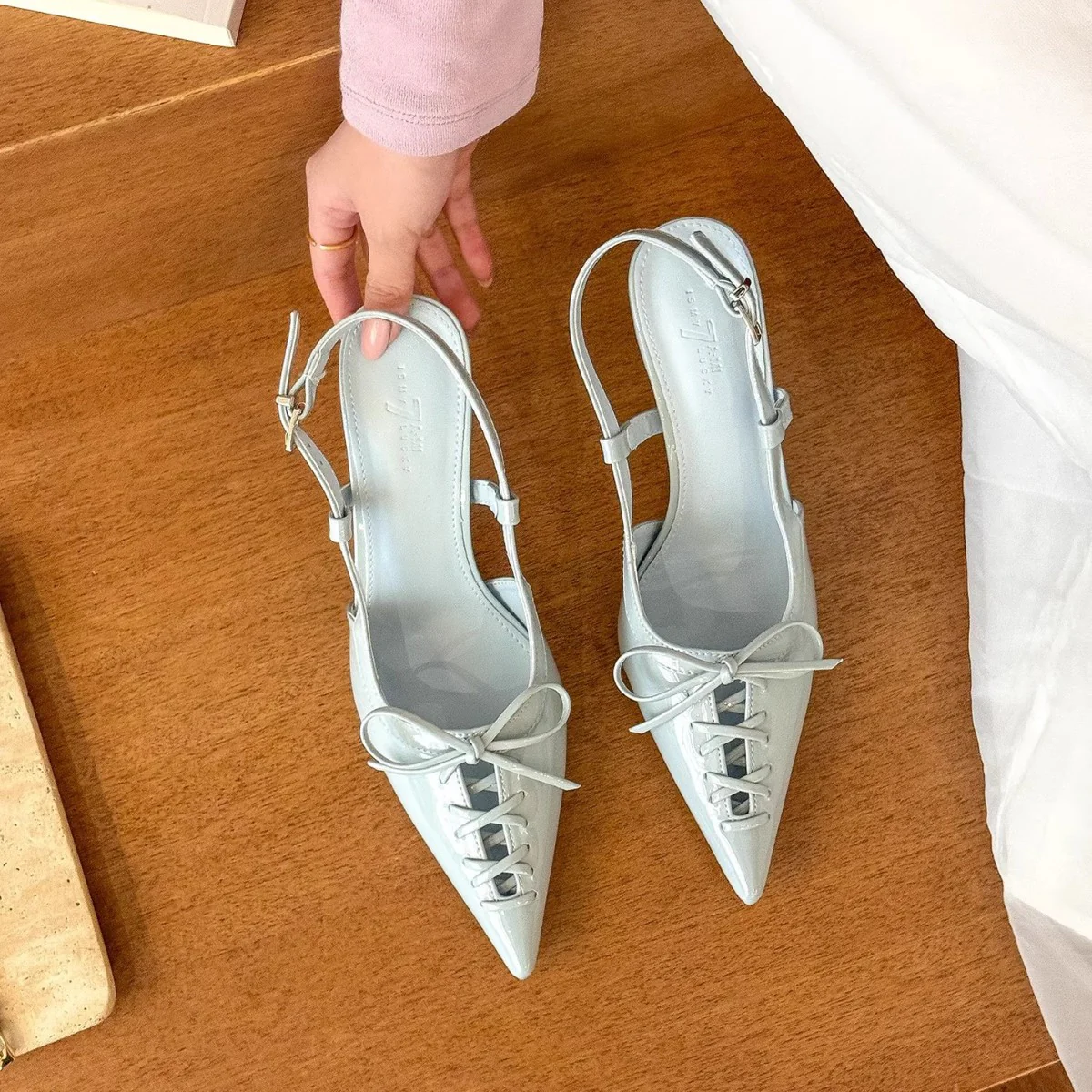 Damen Slingback-Pumps mit raffinierter Schnürungsdetails und elegantem Design R&B - Image 4