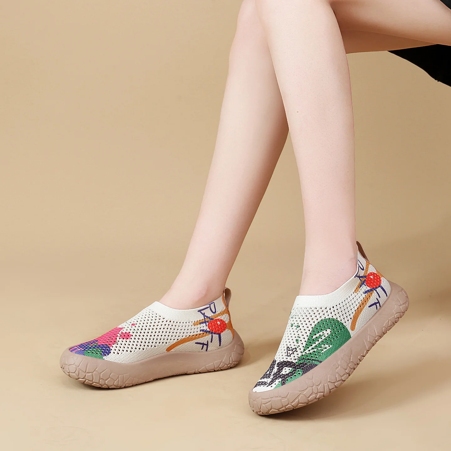 Damen Slip-On Freizeit-Schuhe mit Blumenmuster und rutschfester Sohle Heidi-Mode - Image 2