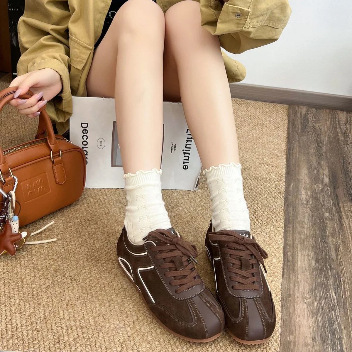 Damen Sneaker aus luxuriösem Wildleder mit sportlichem Design und atmungsaktiver Sohle R&B - Image 4