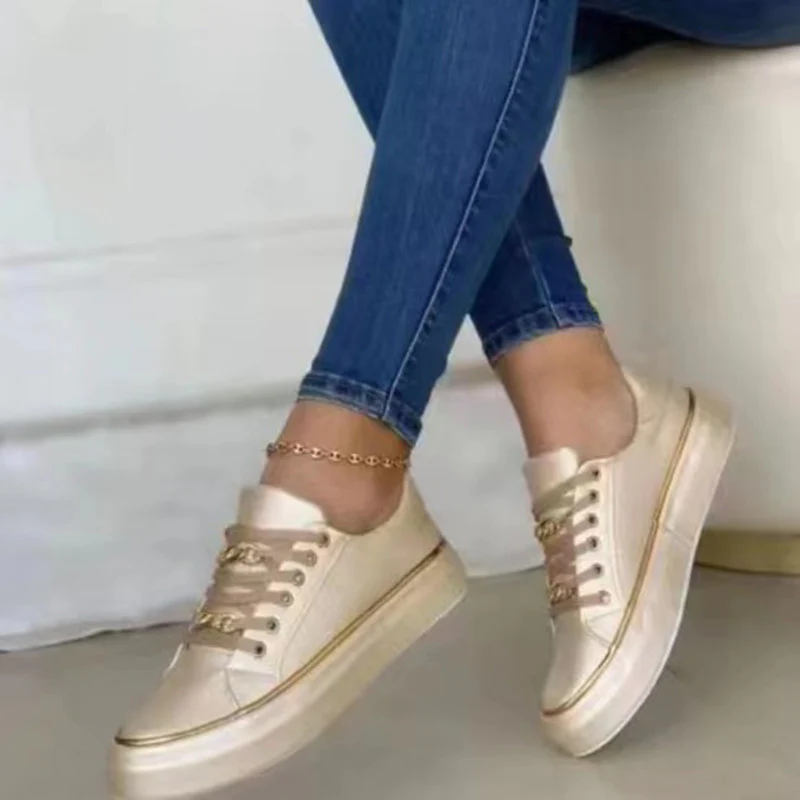 Damen Sneakers mit dekorativen Kettendetails und glamourösen Akzenten R&B - Image 3