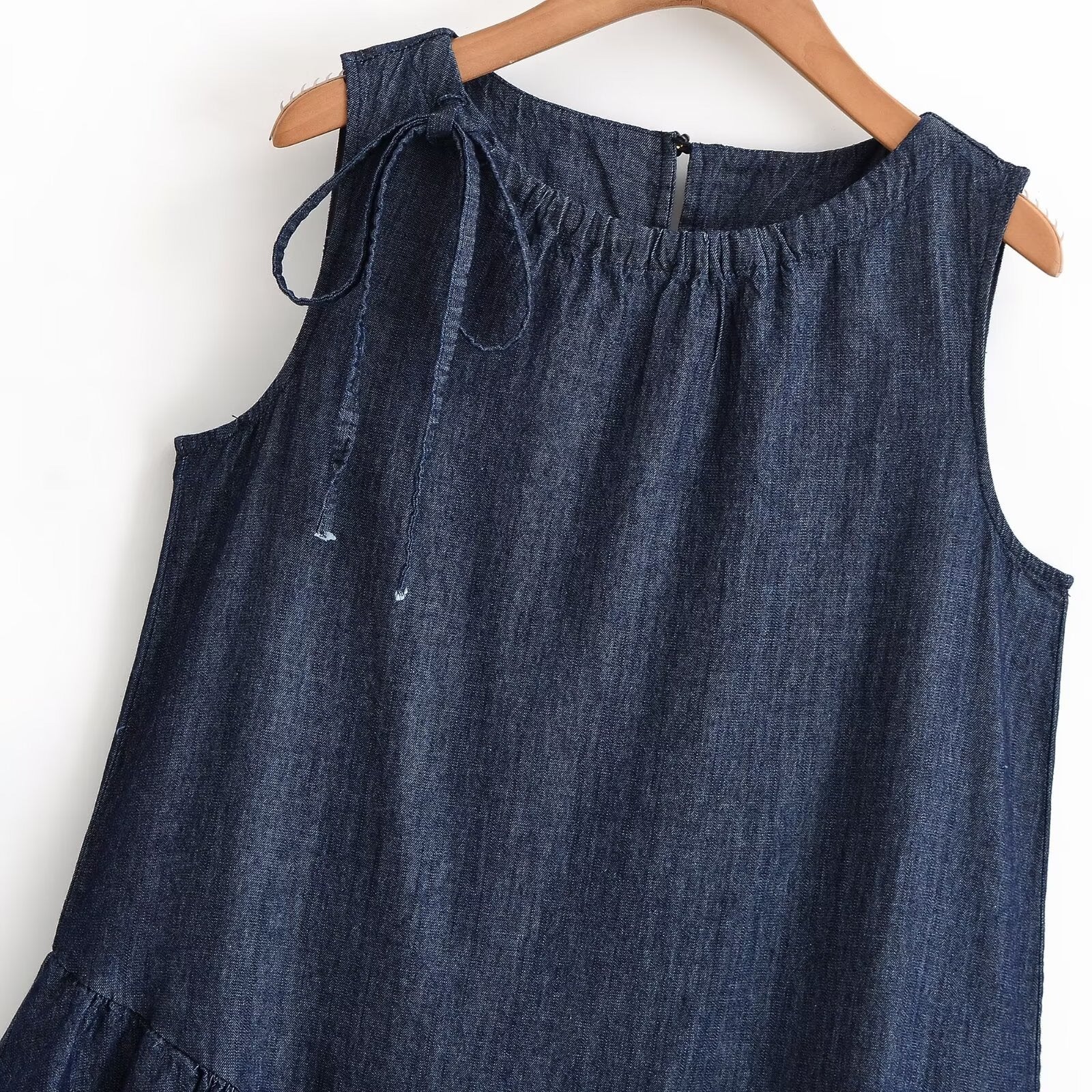 Damen Sommerkleid mit voluminösem Rocksaum und raffiniertem Schnürdetail R&B - Image 3