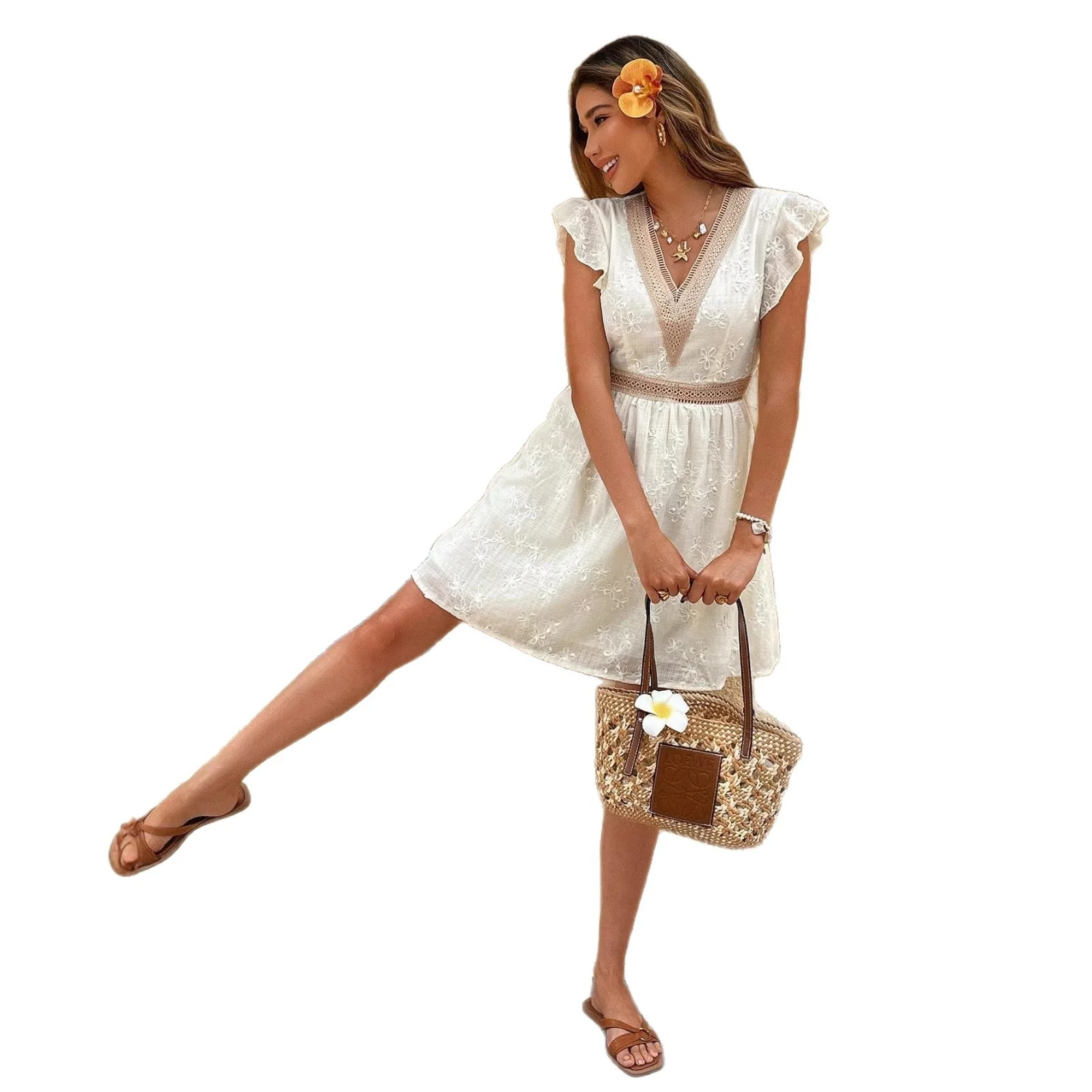 Damen Sommerliches Kleid mit Rüschendetails und vorteilhaftem V-Ausschnitt R&B - Image 5
