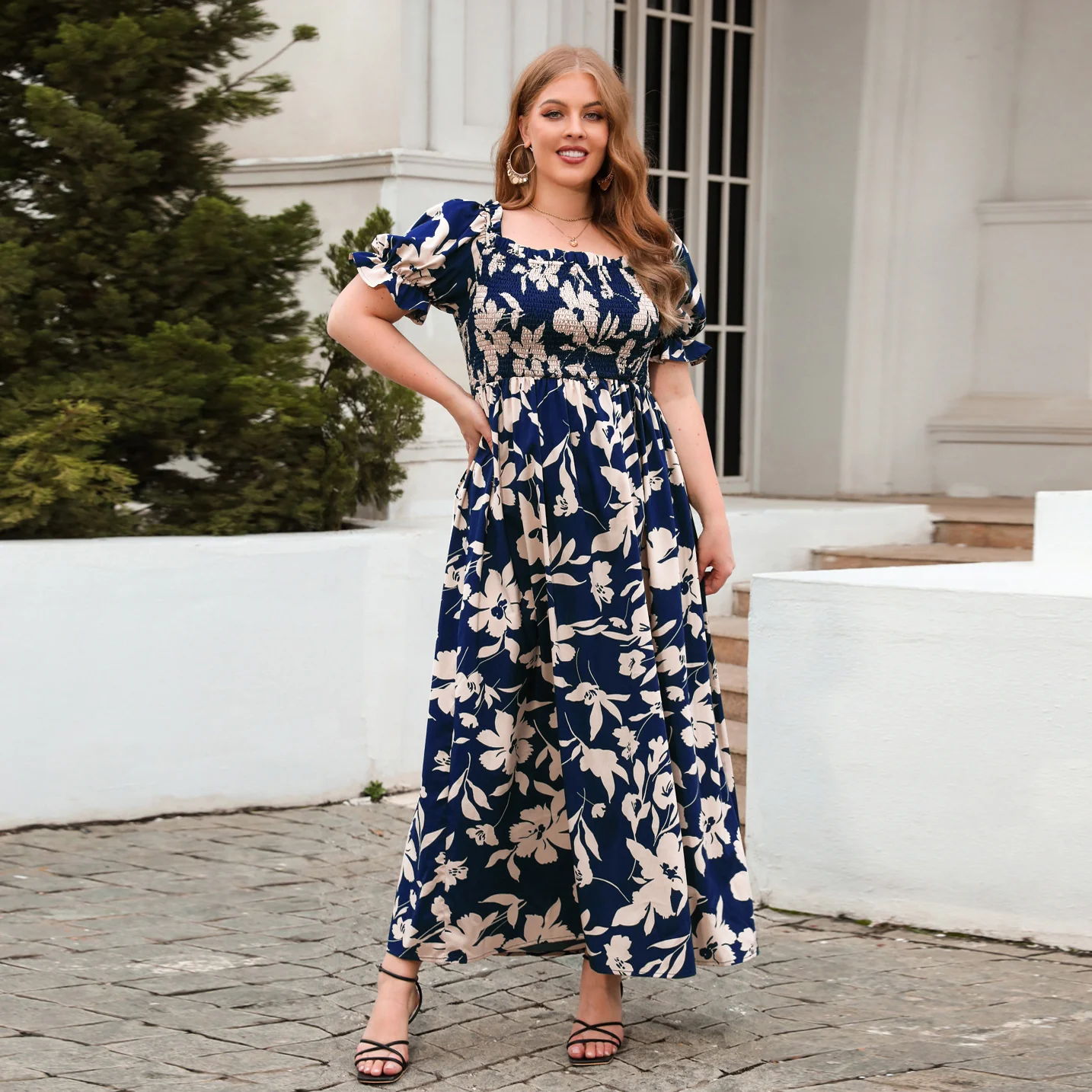 Damen Sommerliches Maxikleid mit romantischem Blumenmuster und Puffärmeln R&B - Image 5