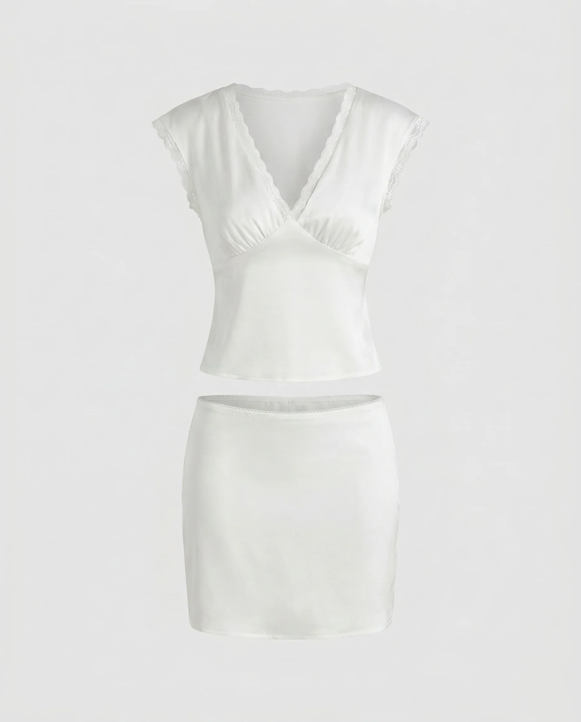 Damen Spitzen-Loungewear-Set mit süßem Rüschendetail - Image 4
